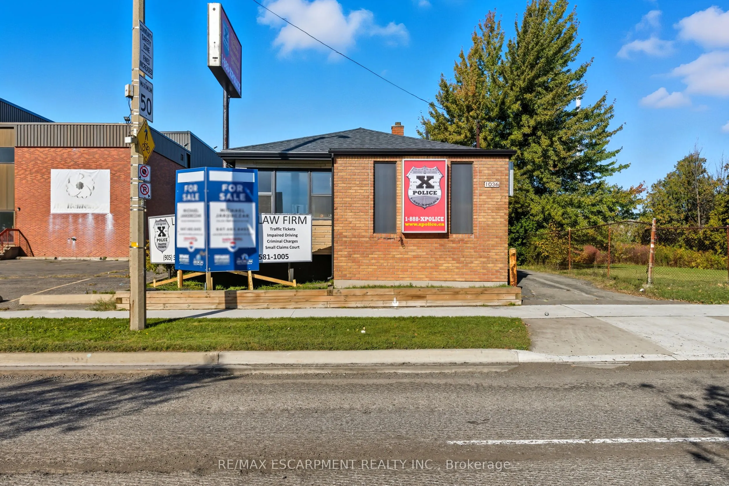 1036 Upper Wentworth Street