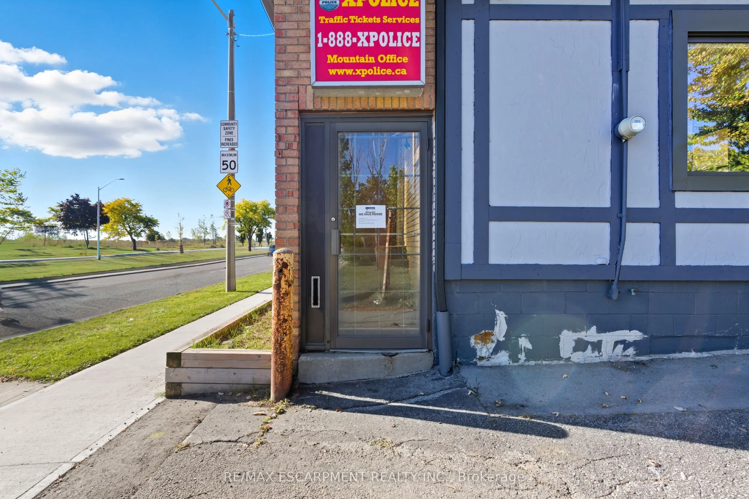 1036 Upper Wentworth Street