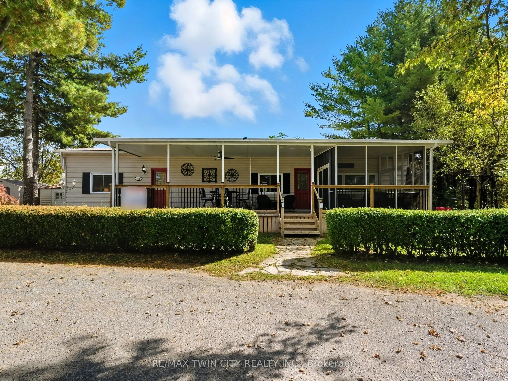 673 BRANT WATERLOO Road, #518