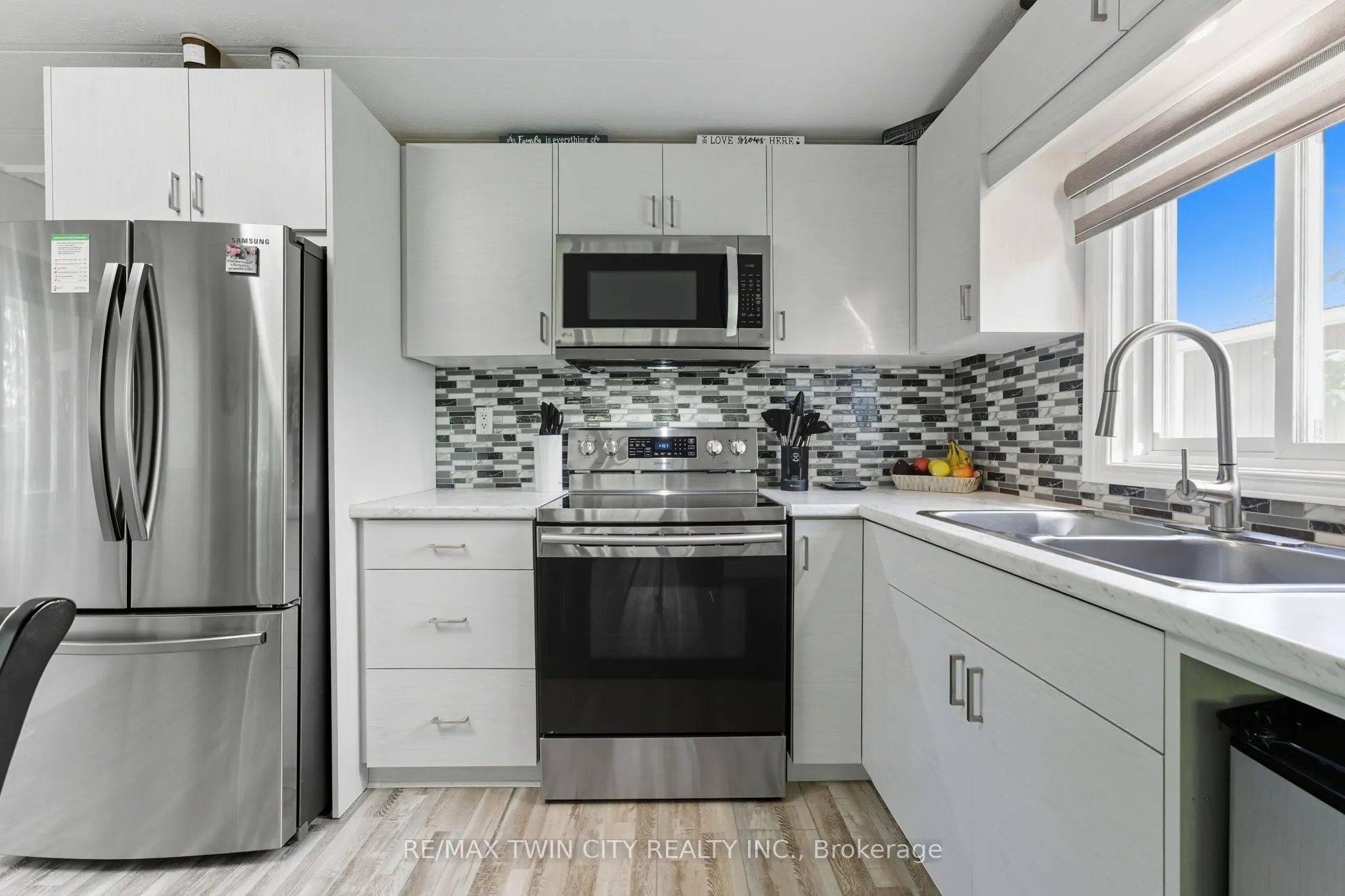 673 BRANT WATERLOO Road, #518