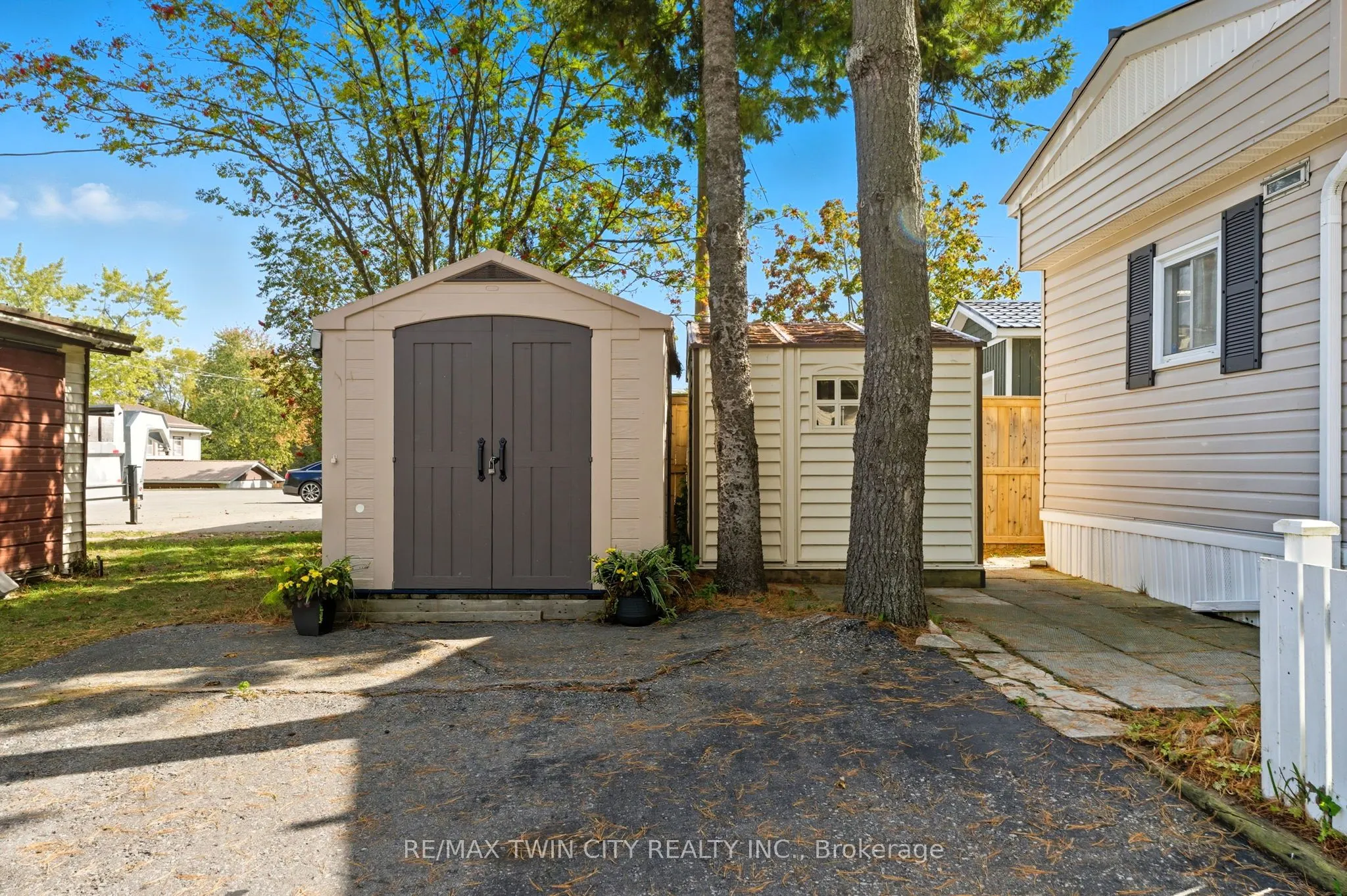 673 BRANT WATERLOO Road, #518