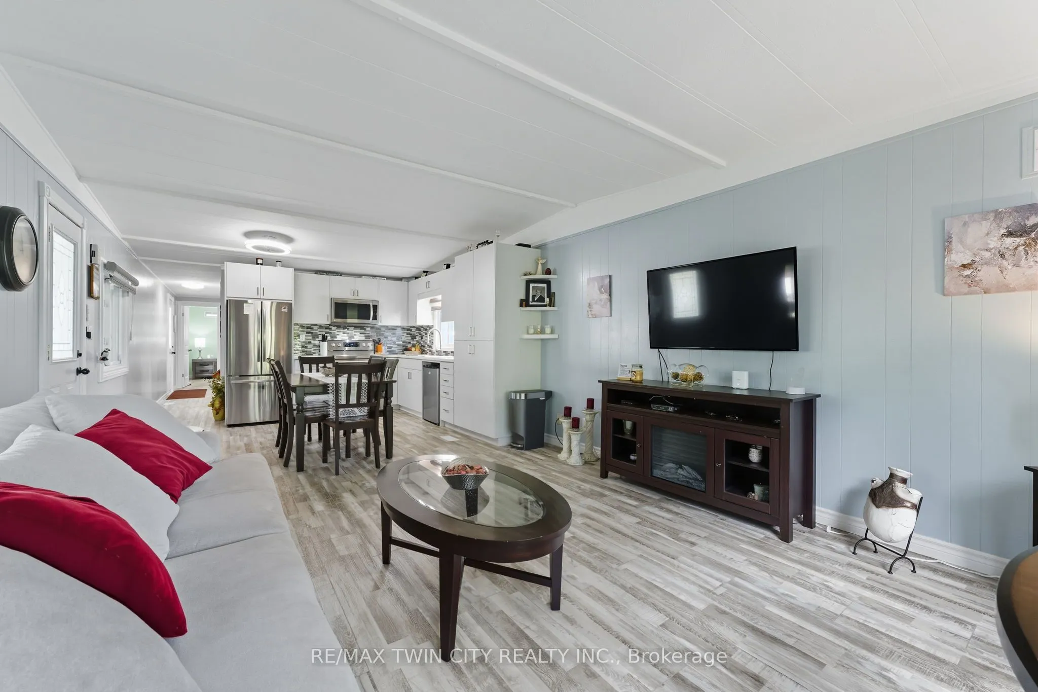 673 BRANT WATERLOO Road, #518