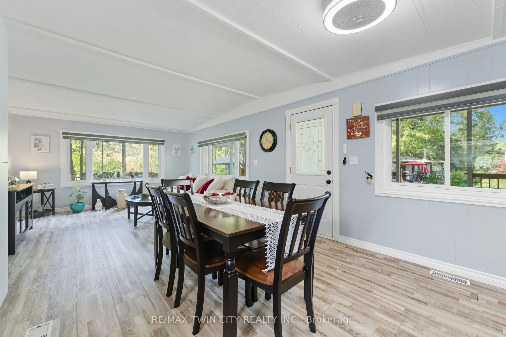 673 BRANT WATERLOO Road, #518