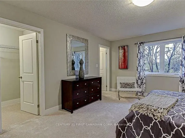 177 Edgevalley Road, #118