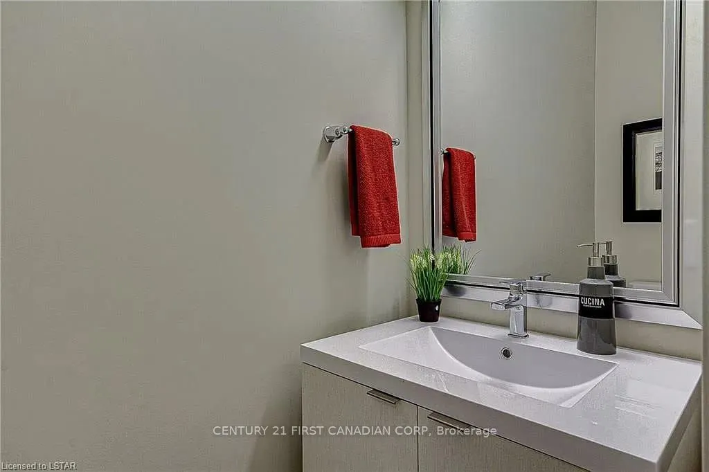 177 Edgevalley Road, #118