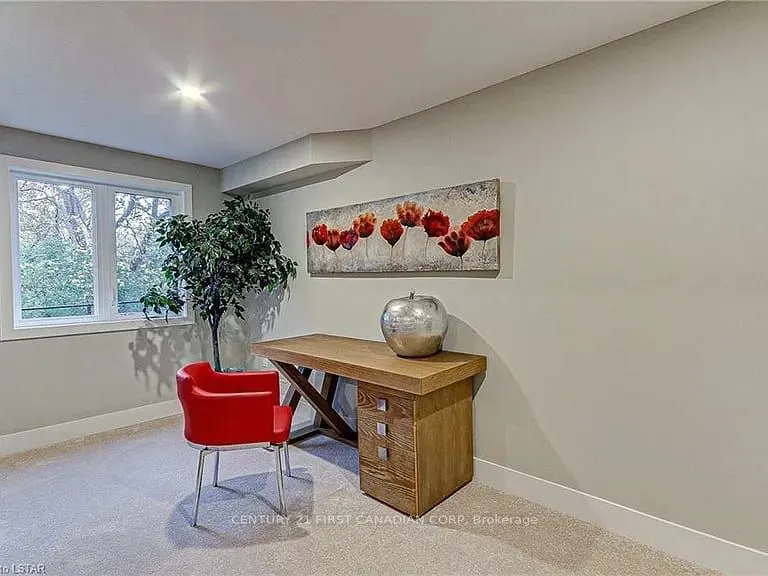 177 Edgevalley Road, #118