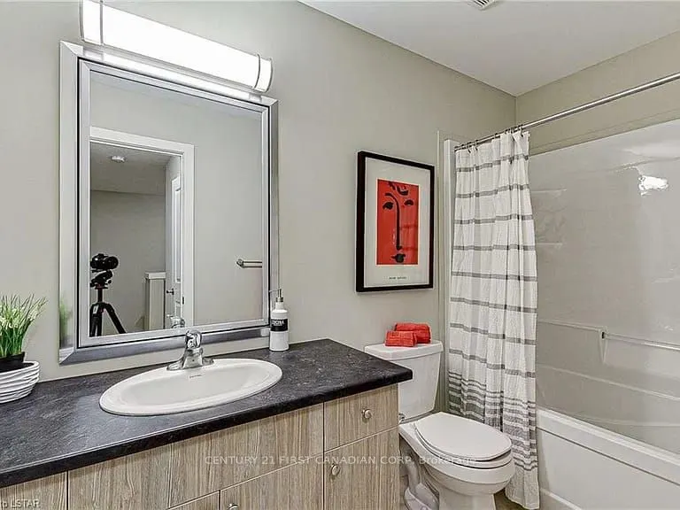 177 Edgevalley Road, #118