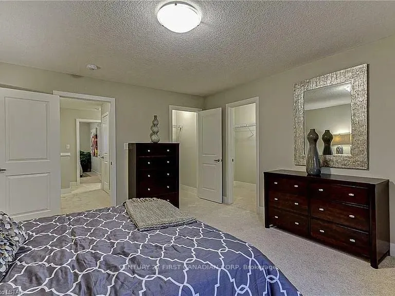 177 Edgevalley Road, #118