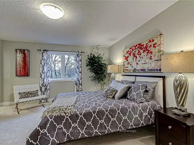 177 Edgevalley Road, #118