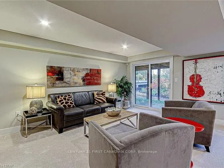 177 Edgevalley Road, #118