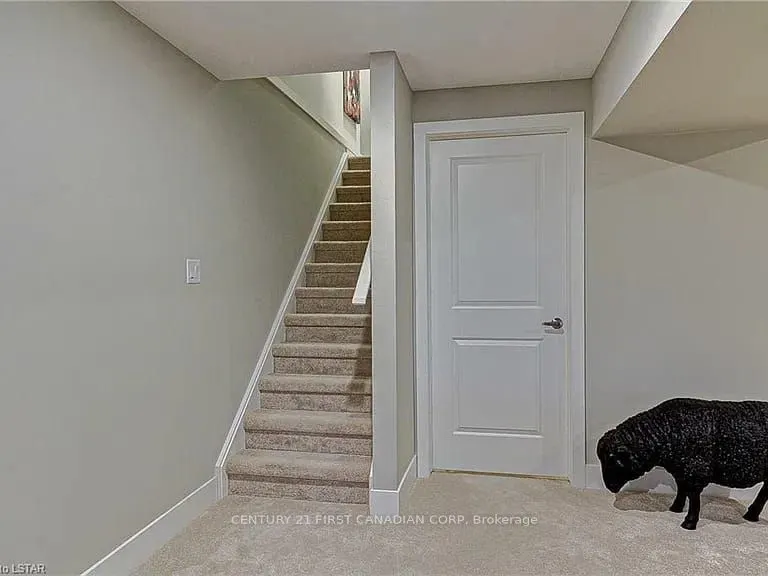 177 Edgevalley Road, #118