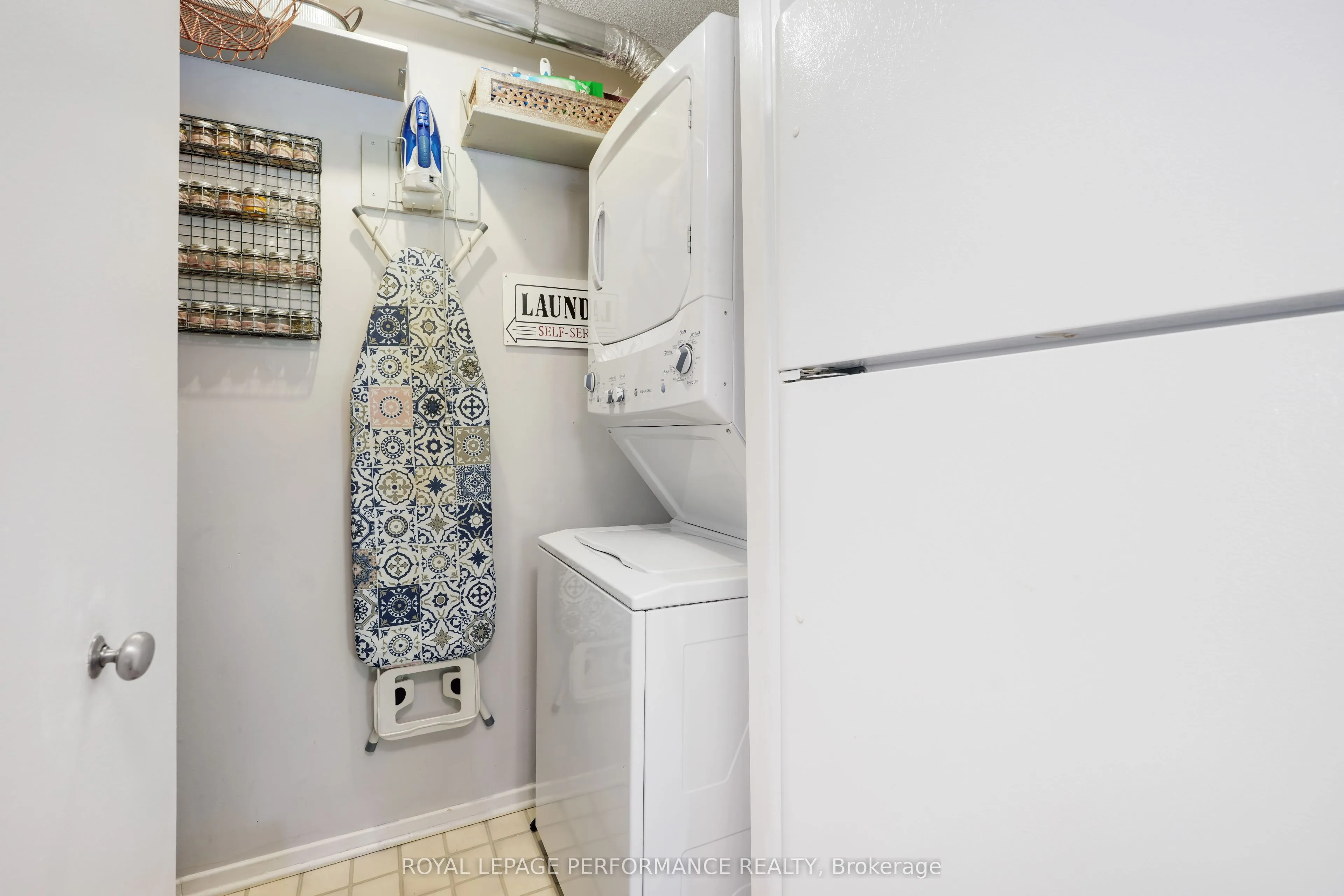 1589 St Bernard Street, #402