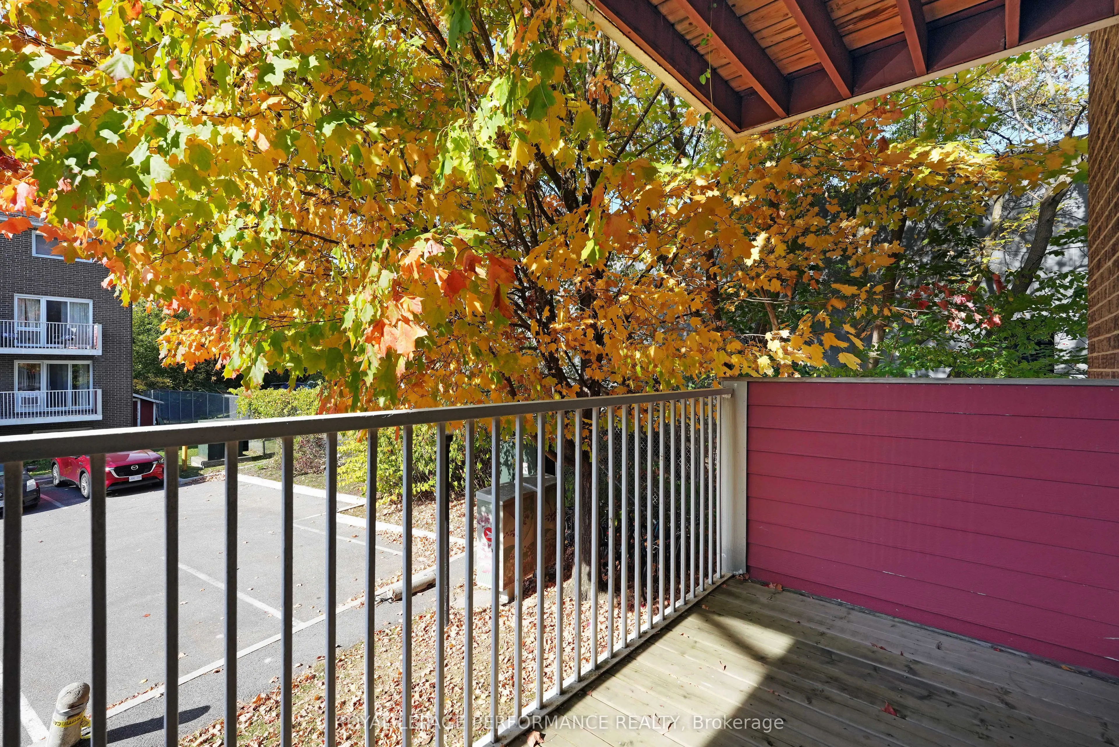 1589 St Bernard Street, #402
