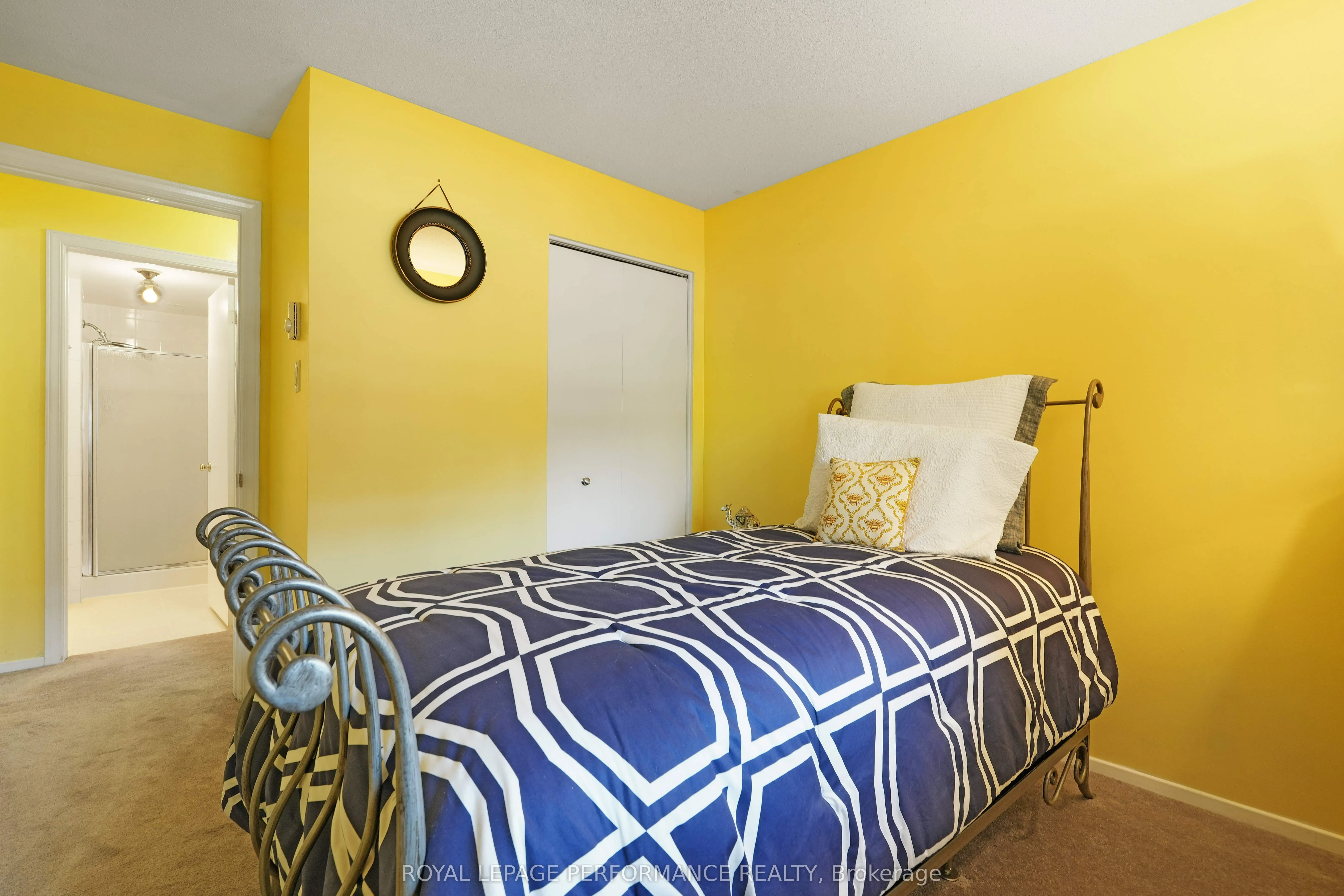 1589 St Bernard Street, #402