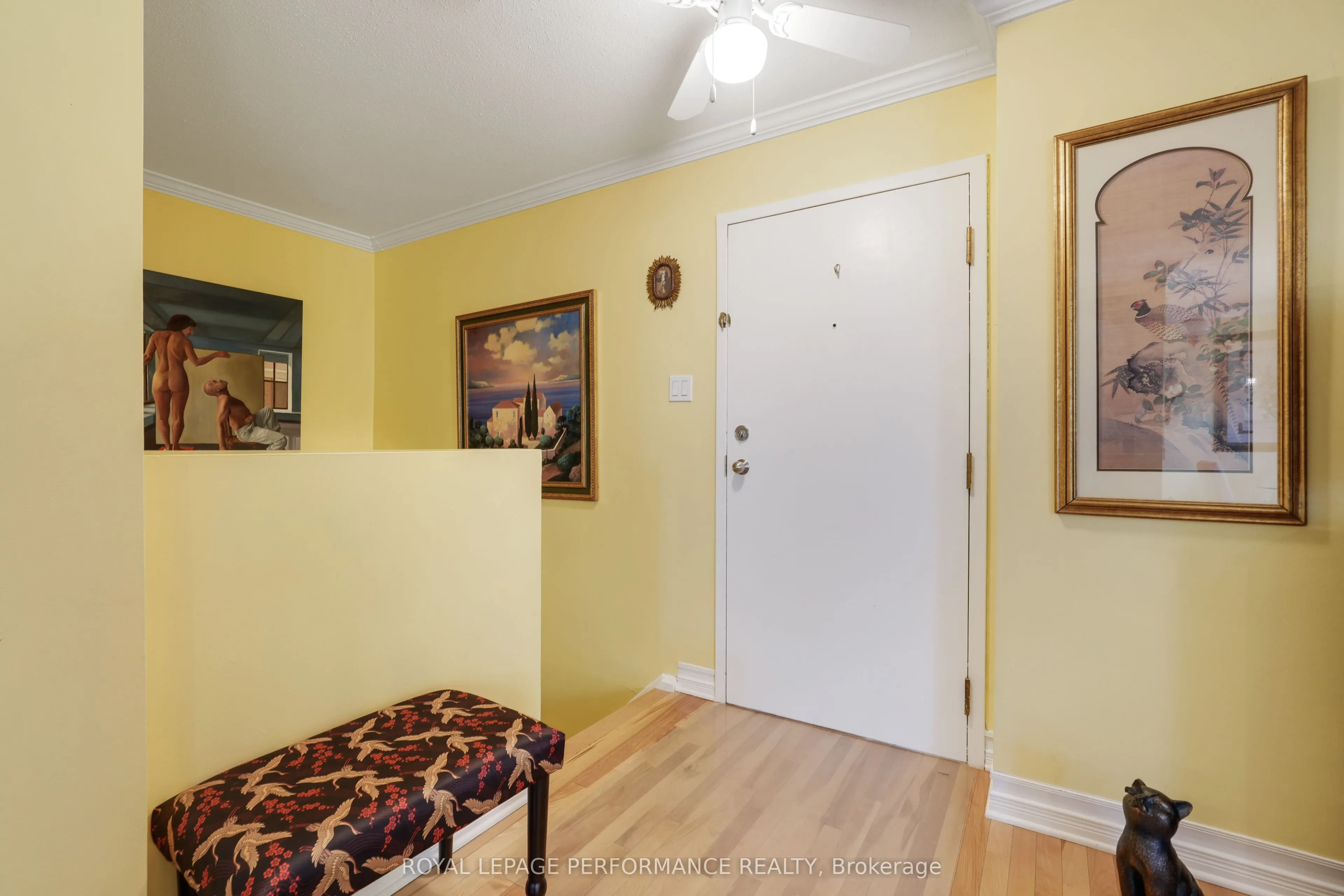 1589 St Bernard Street, #402