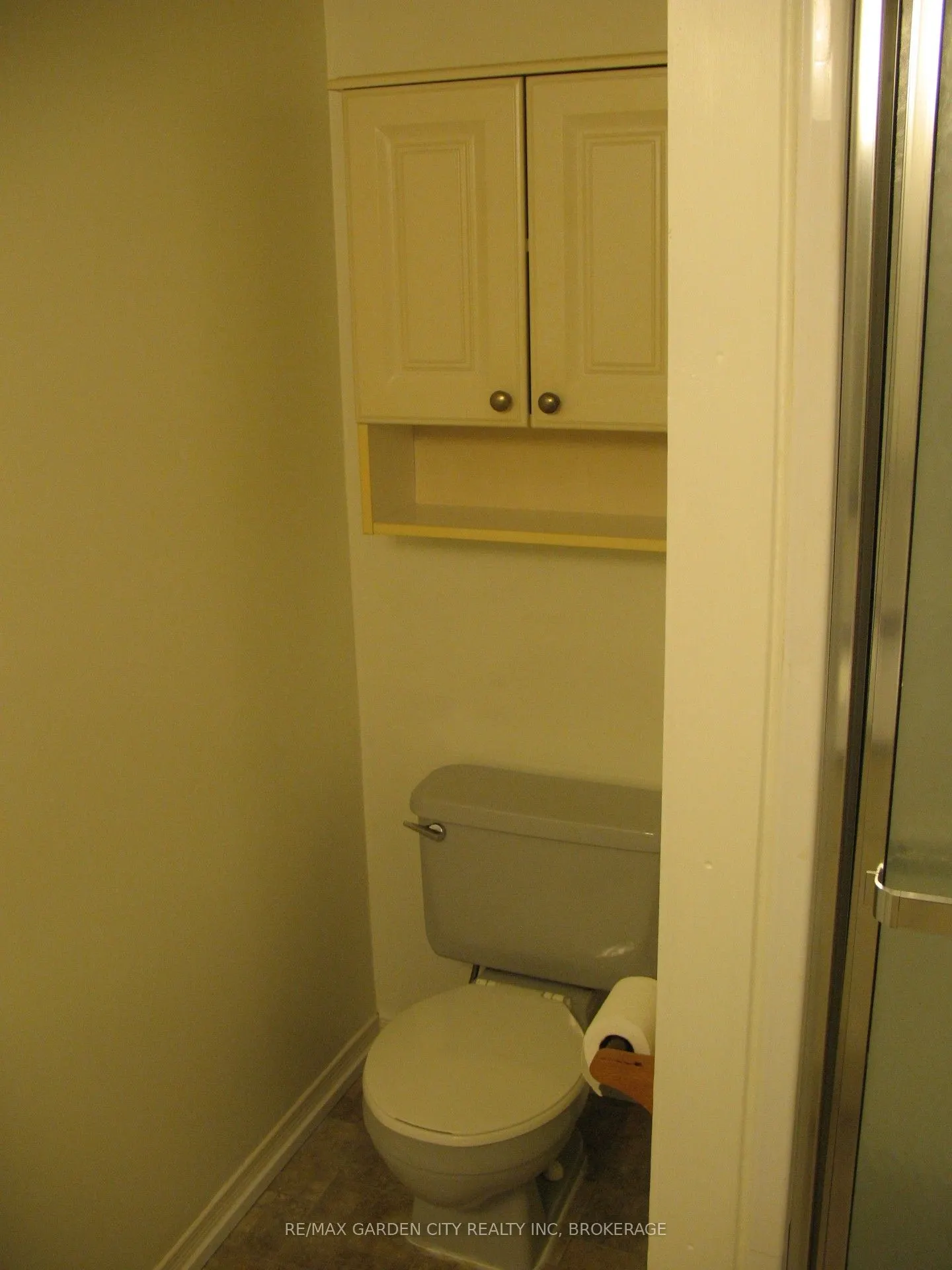 4549 Carriage Road