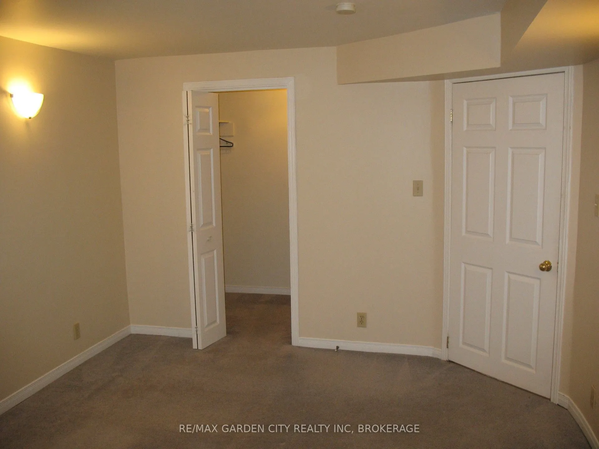 4549 Carriage Road