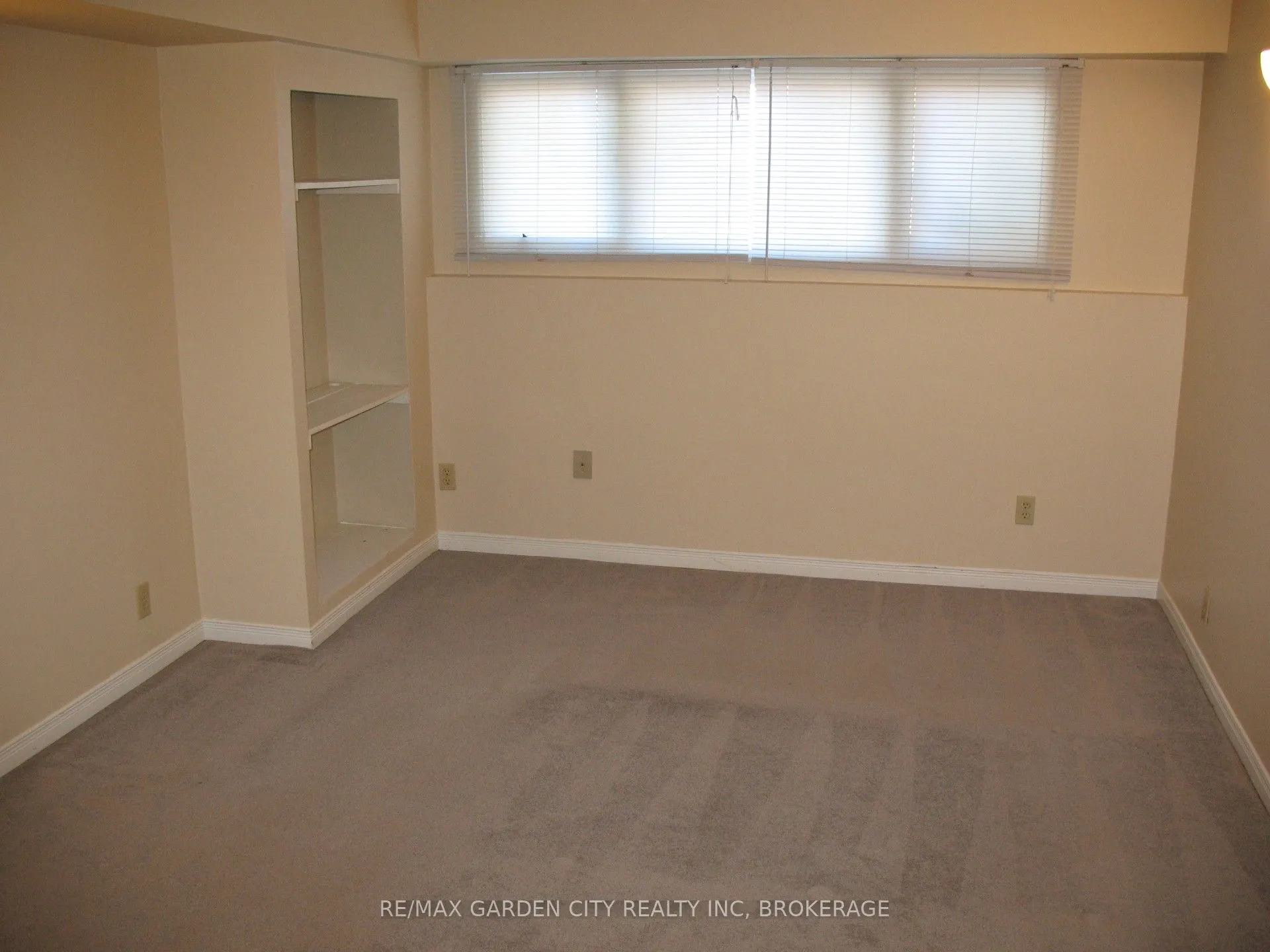 4549 Carriage Road