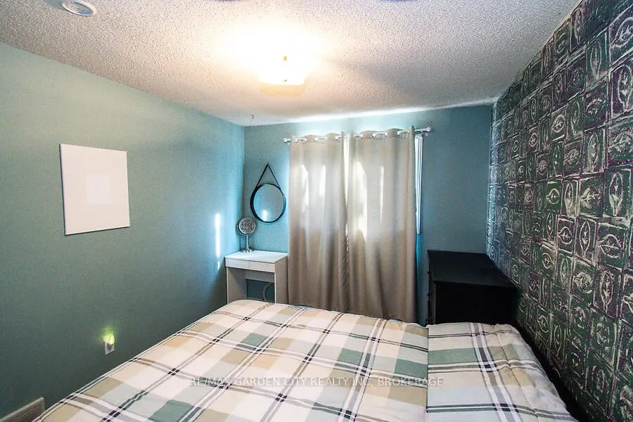 4549 Carriage Road