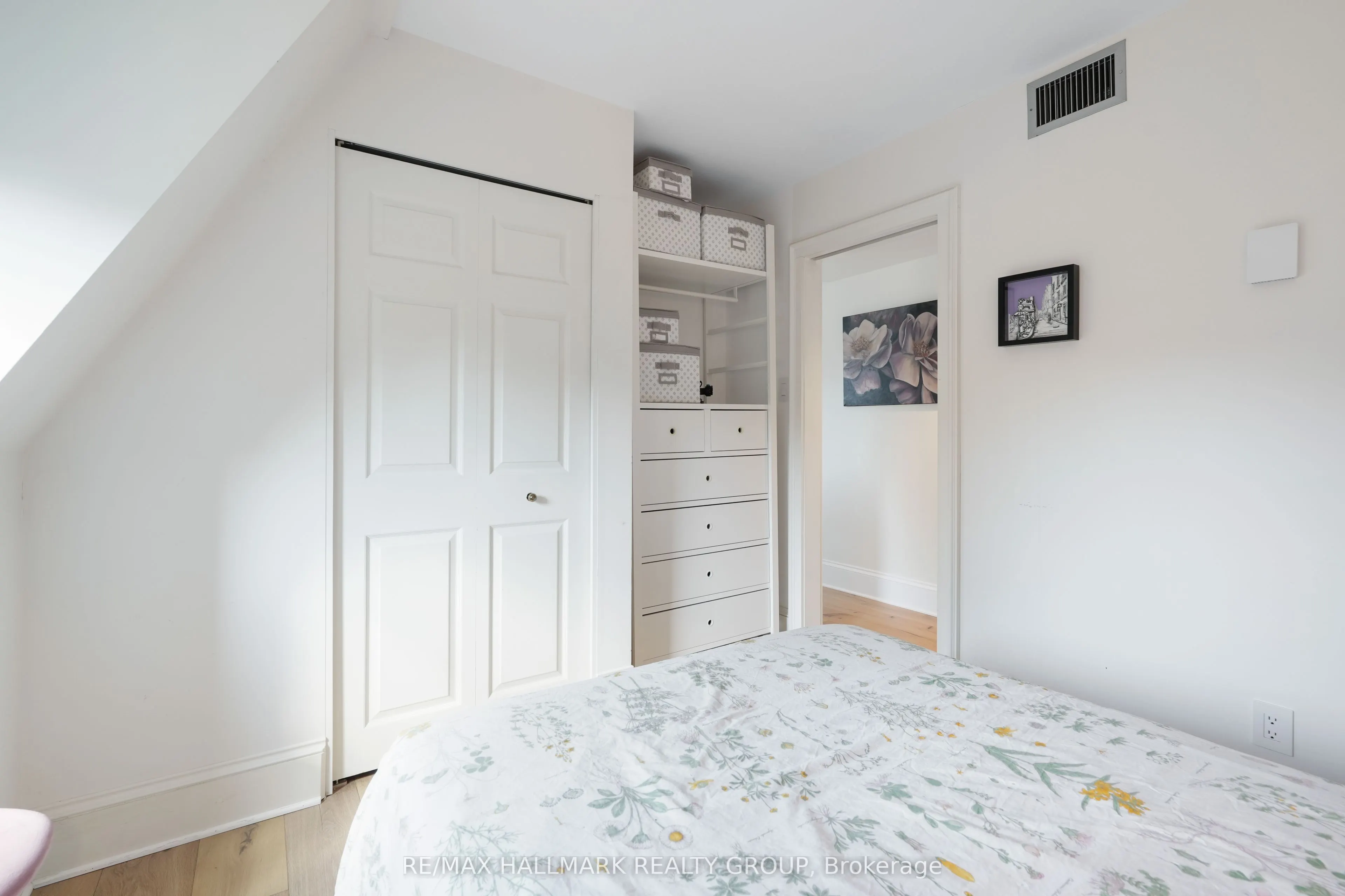 274 DALY Avenue, #5