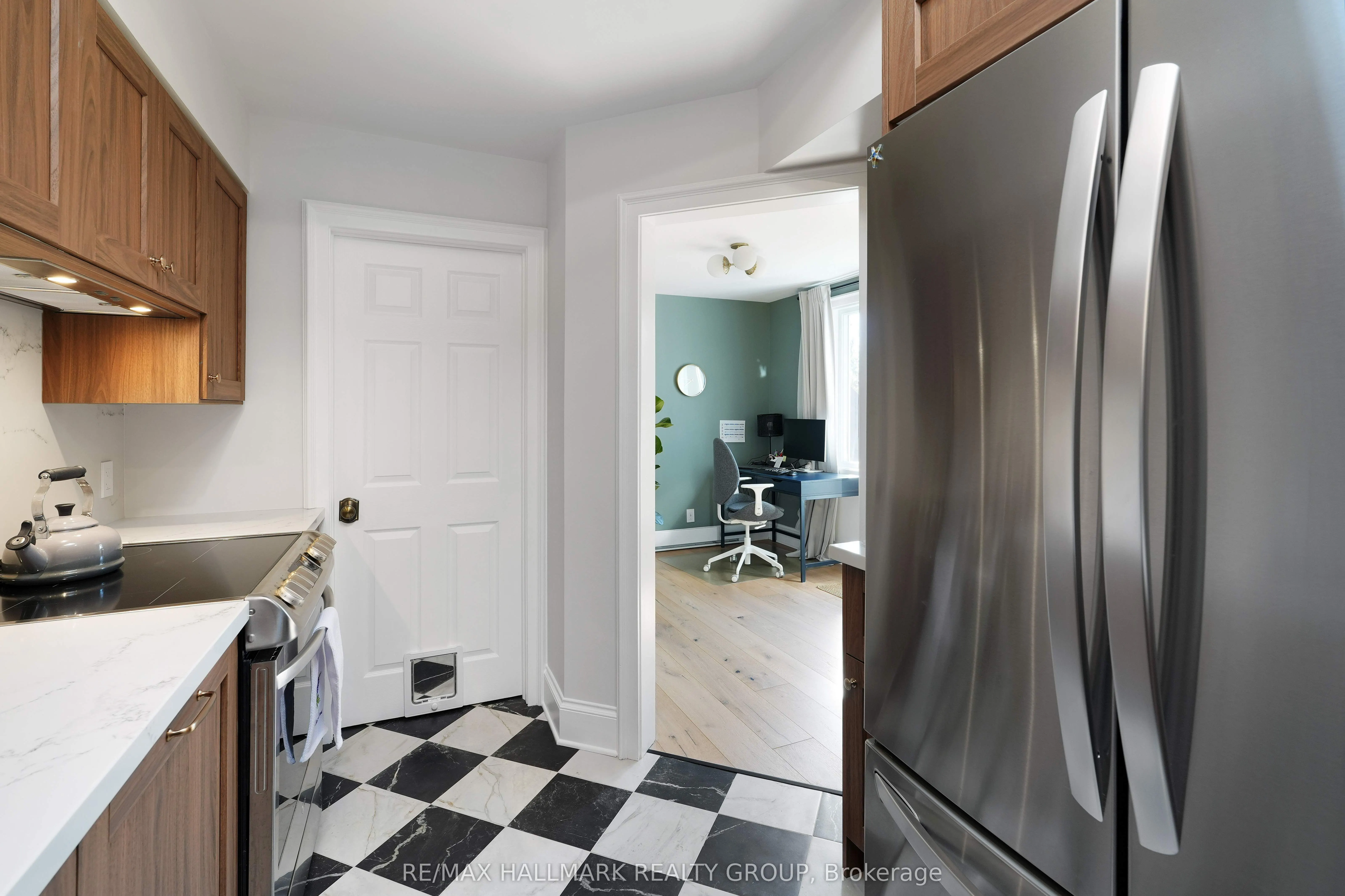 274 DALY Avenue, #5
