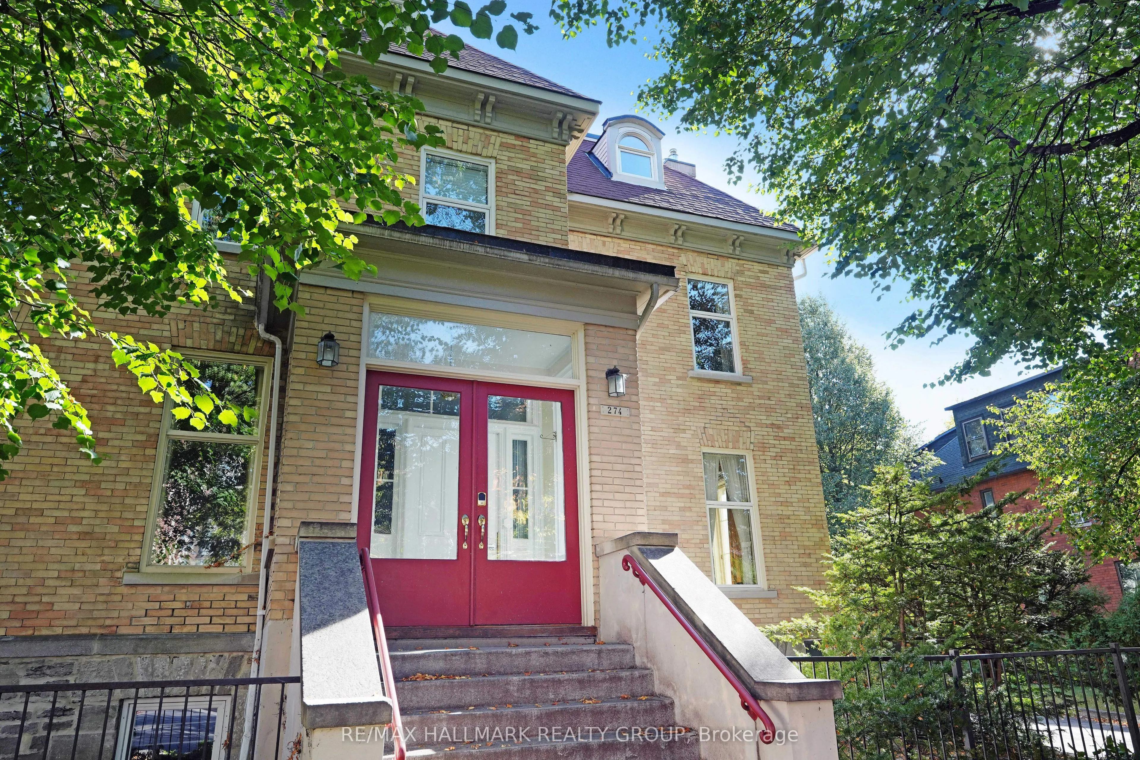 274 DALY Avenue, #5