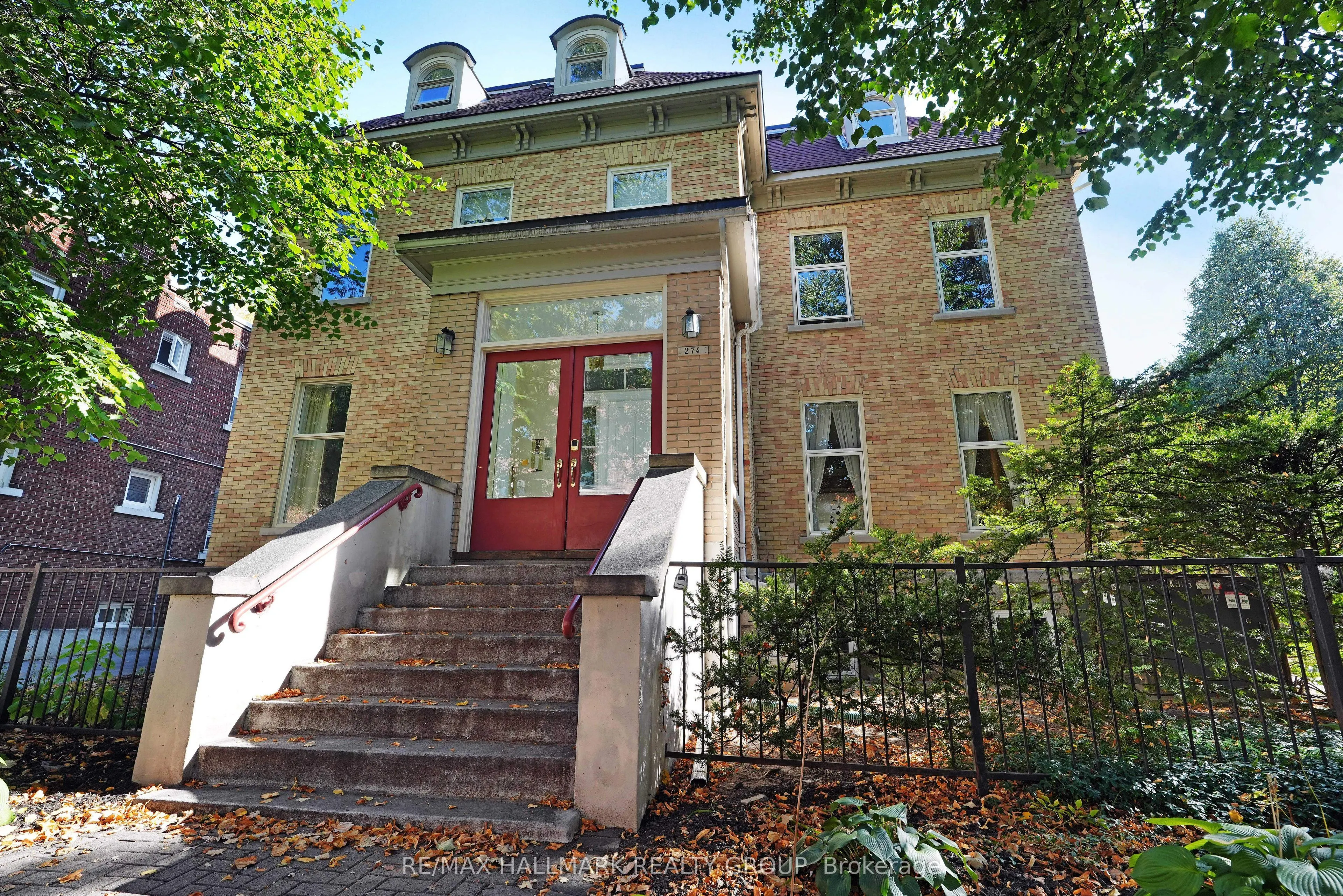 274 DALY Avenue, #5