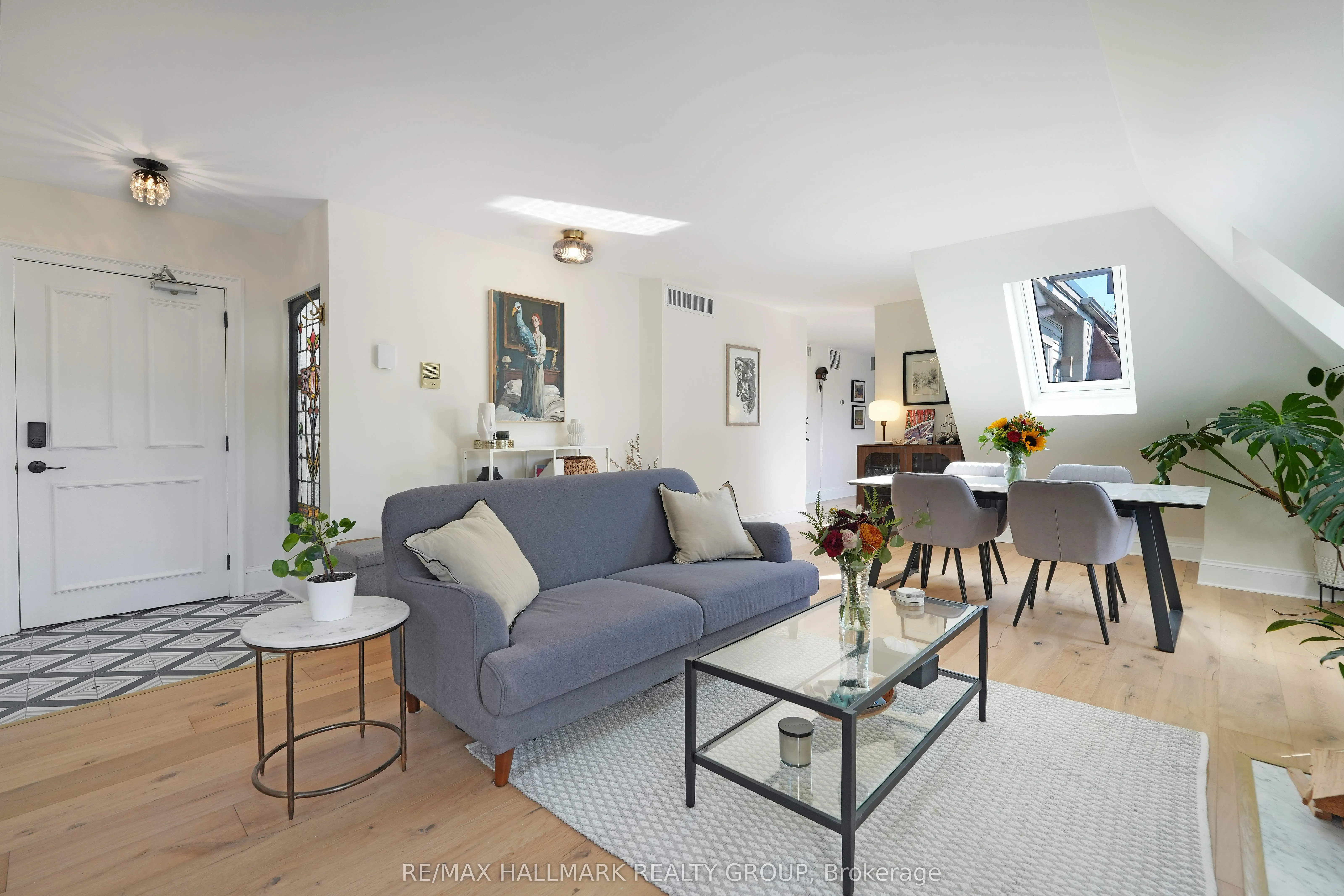 274 DALY Avenue, #5