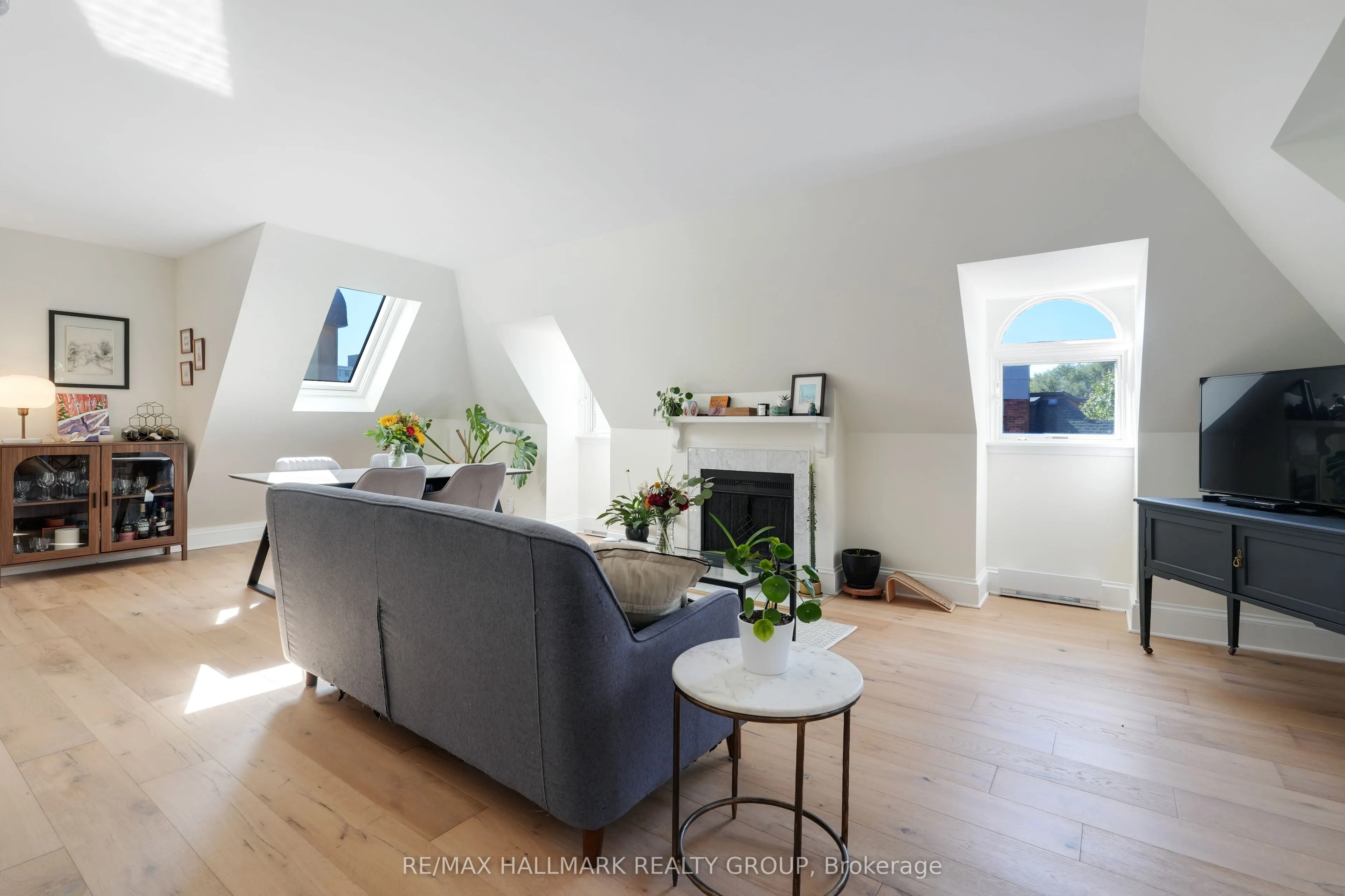 274 DALY Avenue, #5