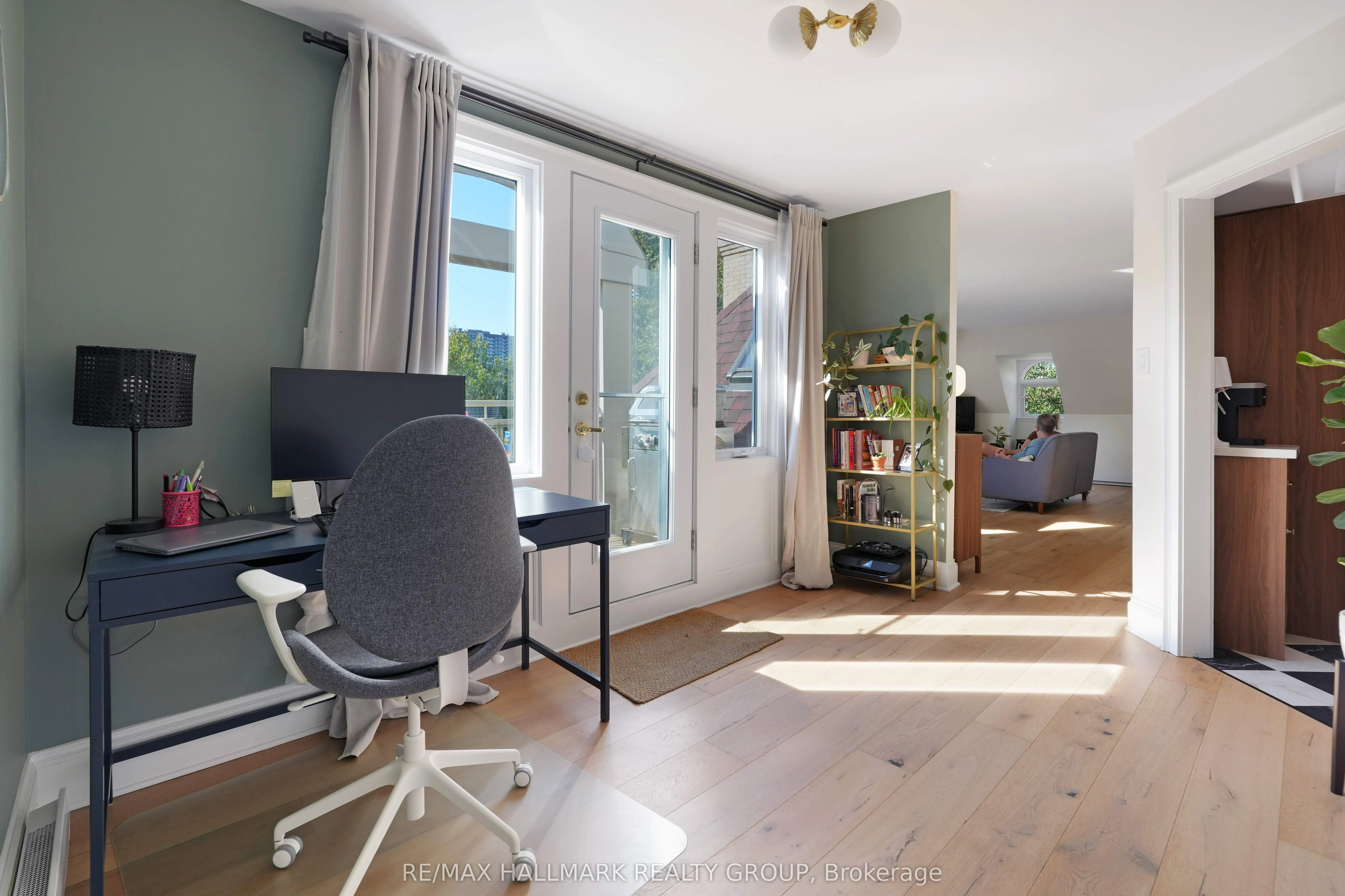 274 DALY Avenue, #5