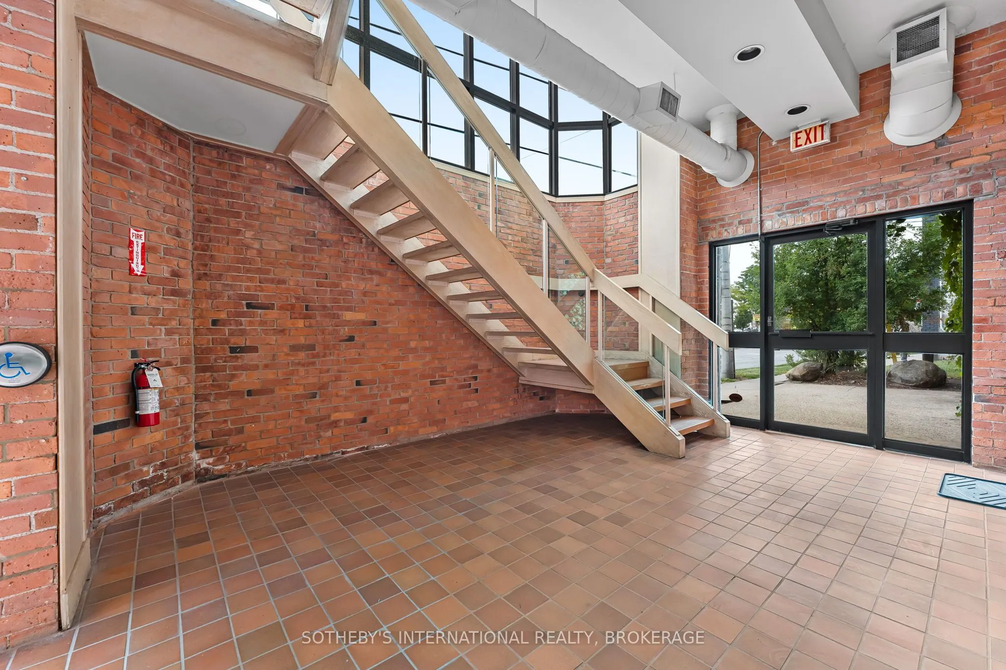 243 Church Street, #200