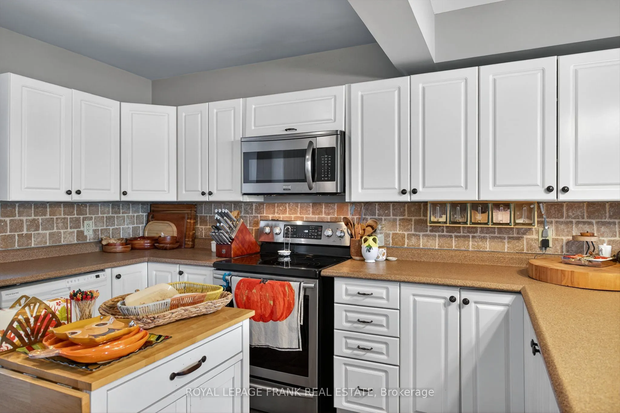 2648 Dummer-Asphodel Road