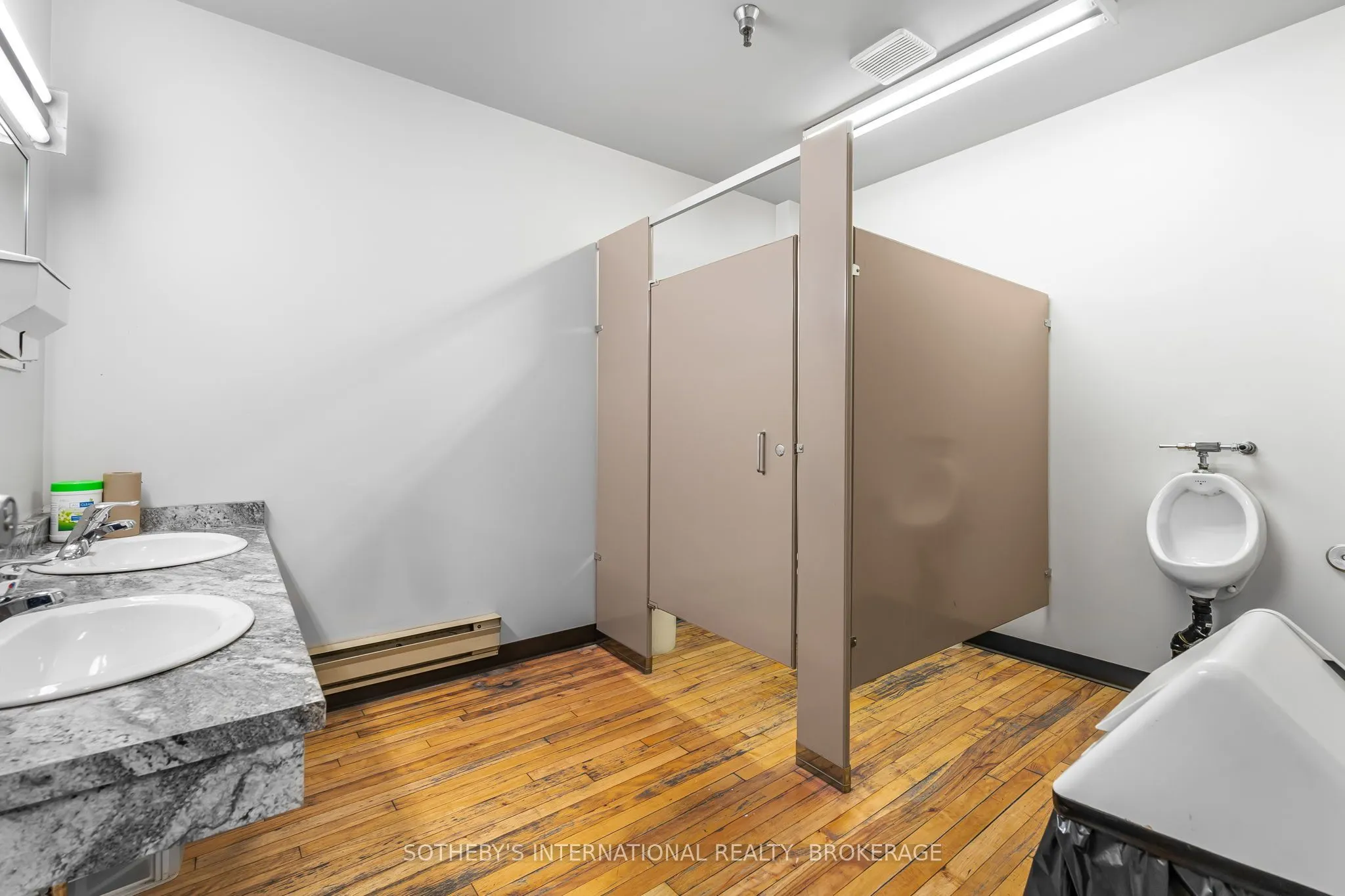 243 Church Street, #209