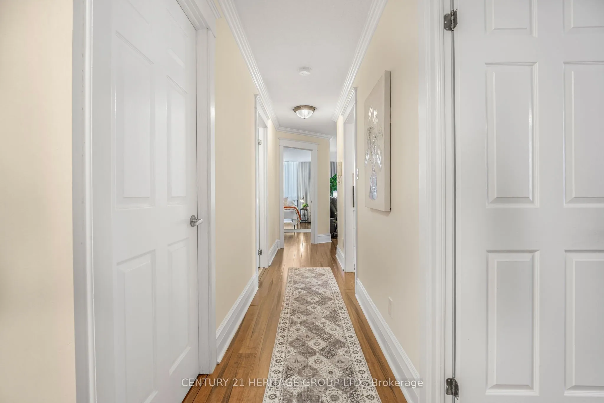 67 Caroline Street S, #102