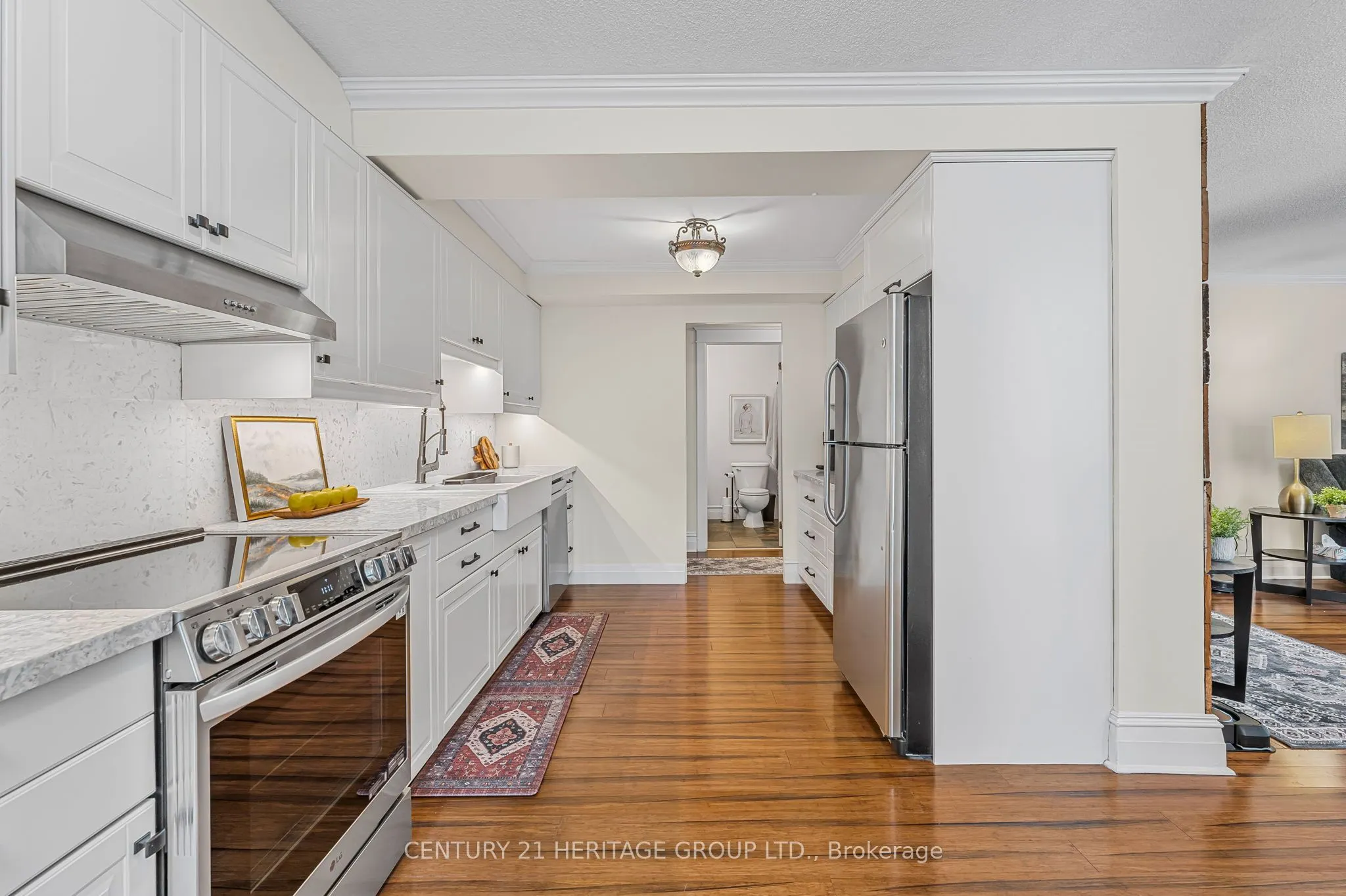 67 Caroline Street S, #102