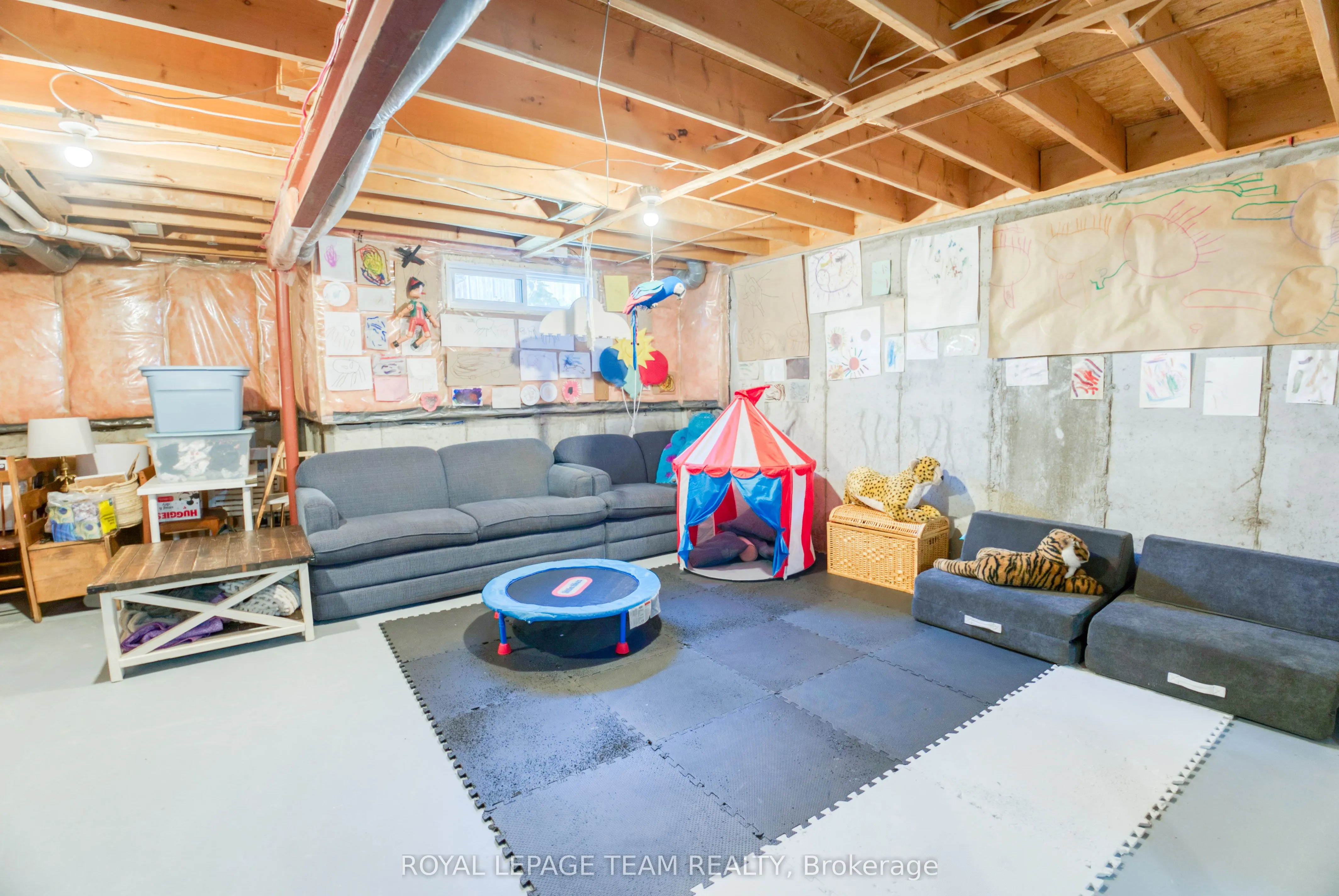 3 Springtree Place
