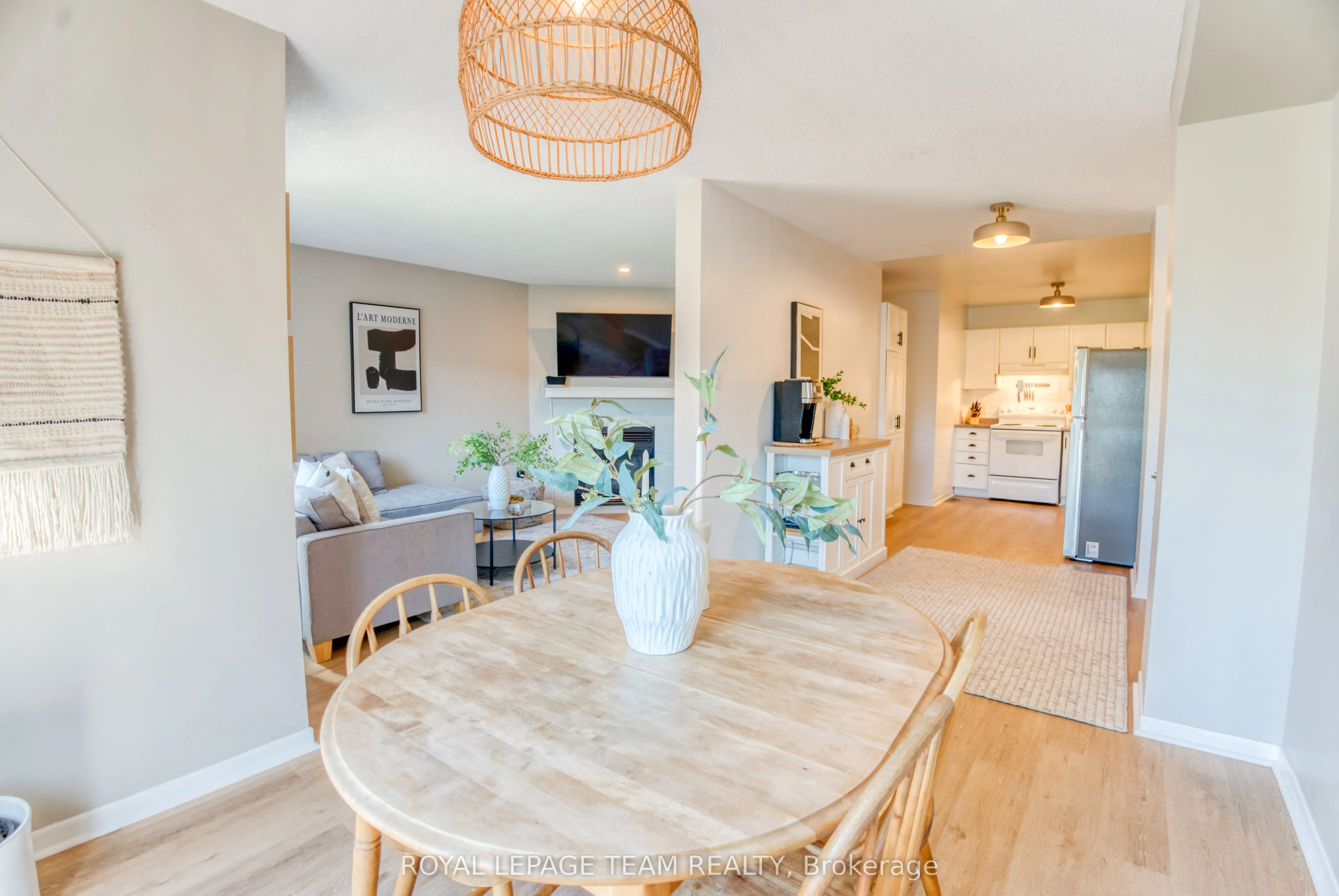 3 Springtree Place