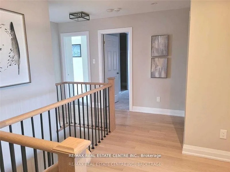23 Barlow Place