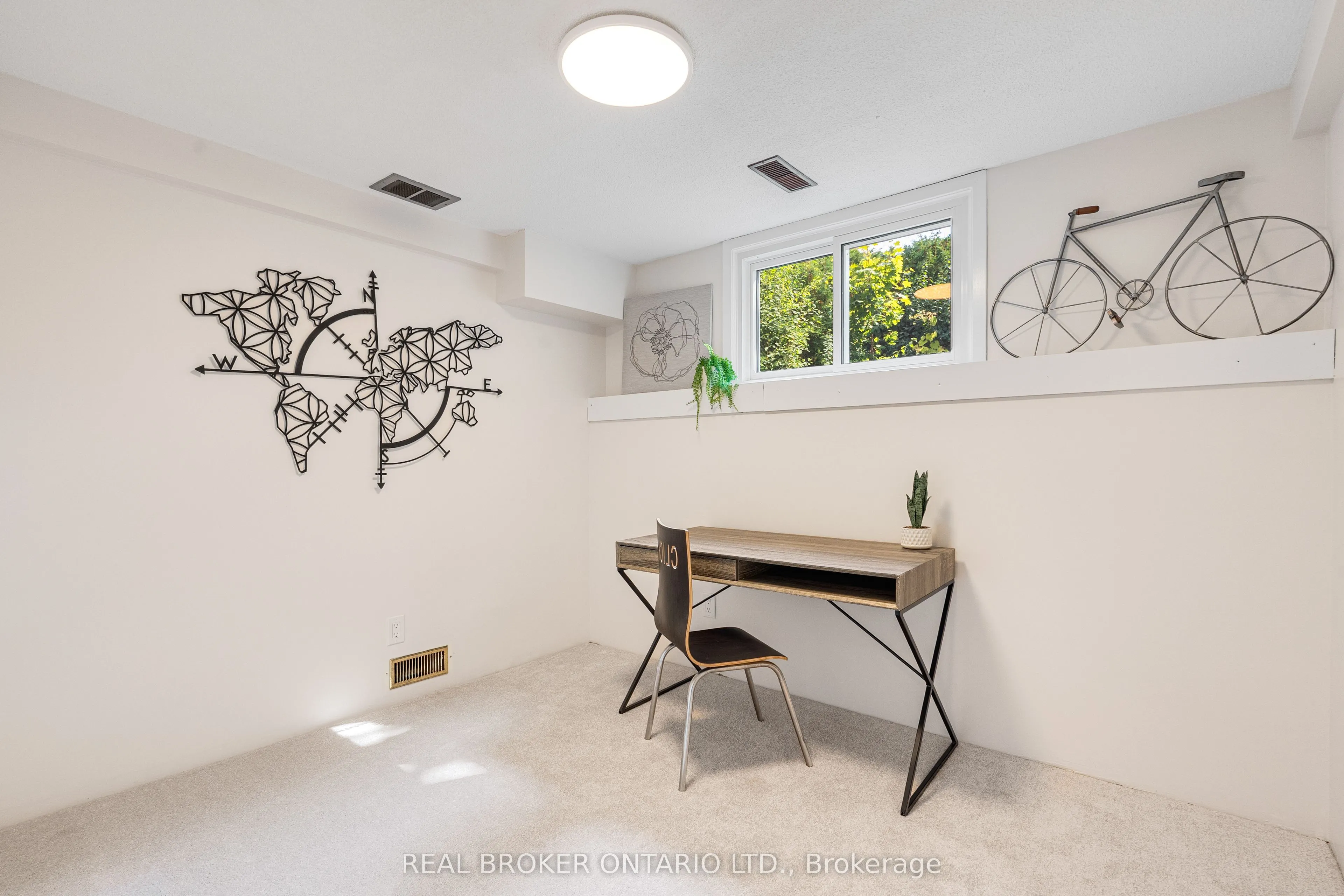62 Herschel Crescent