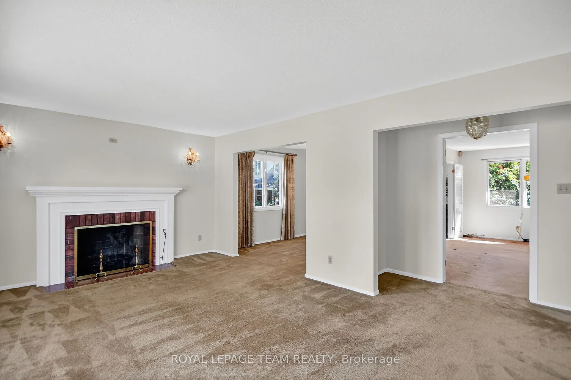 1900 Southampton Court