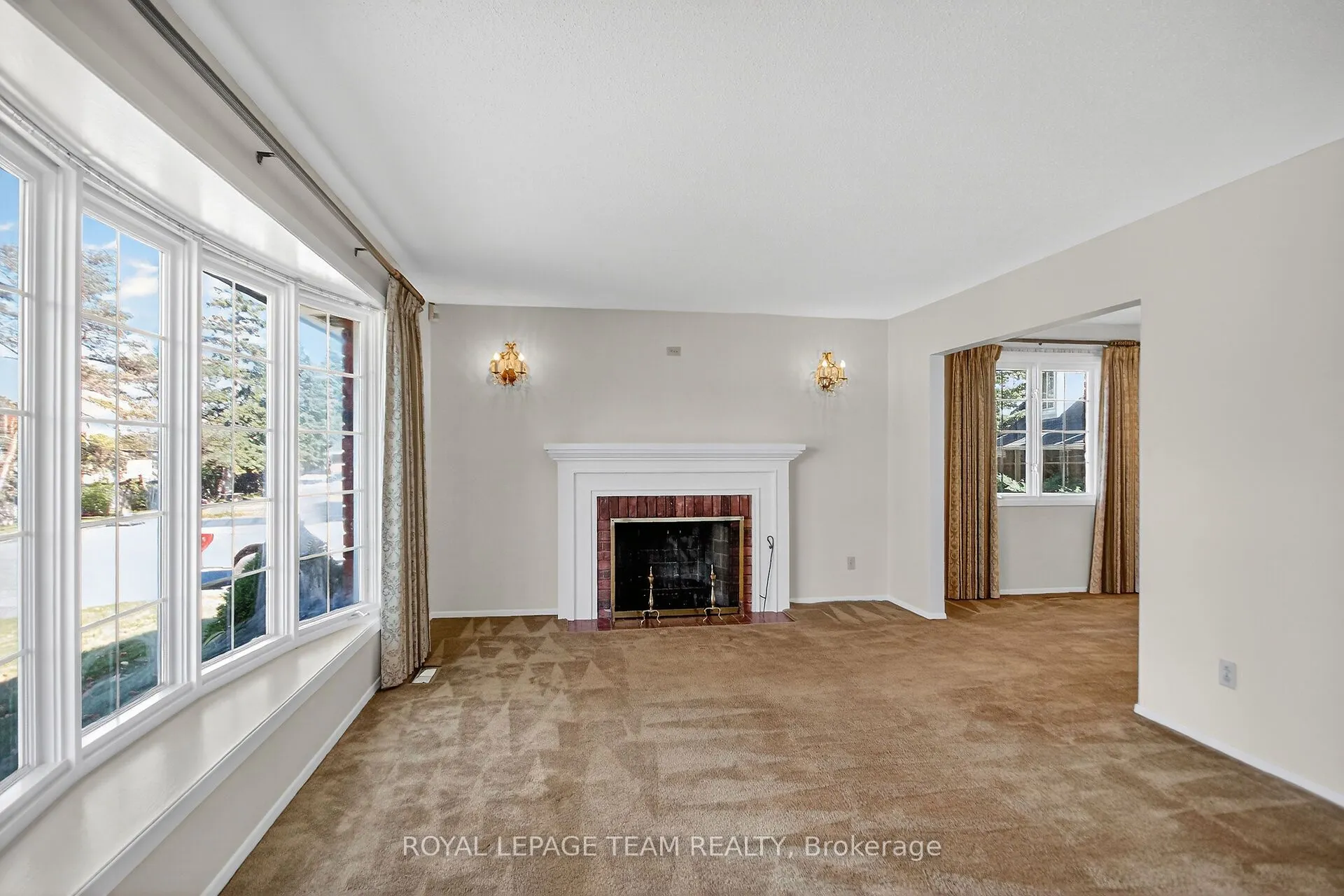 1900 Southampton Court