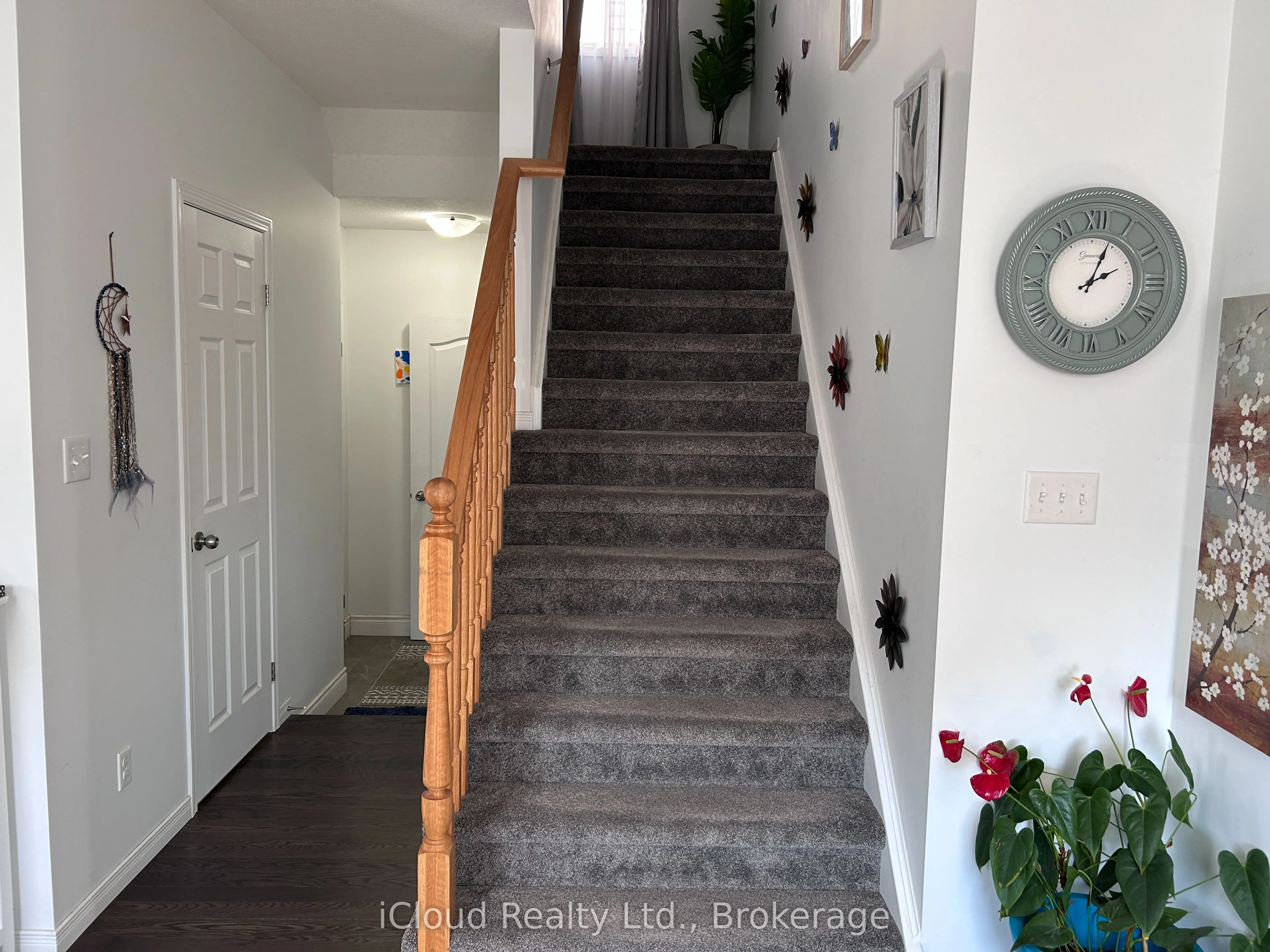 901 Tartan Court