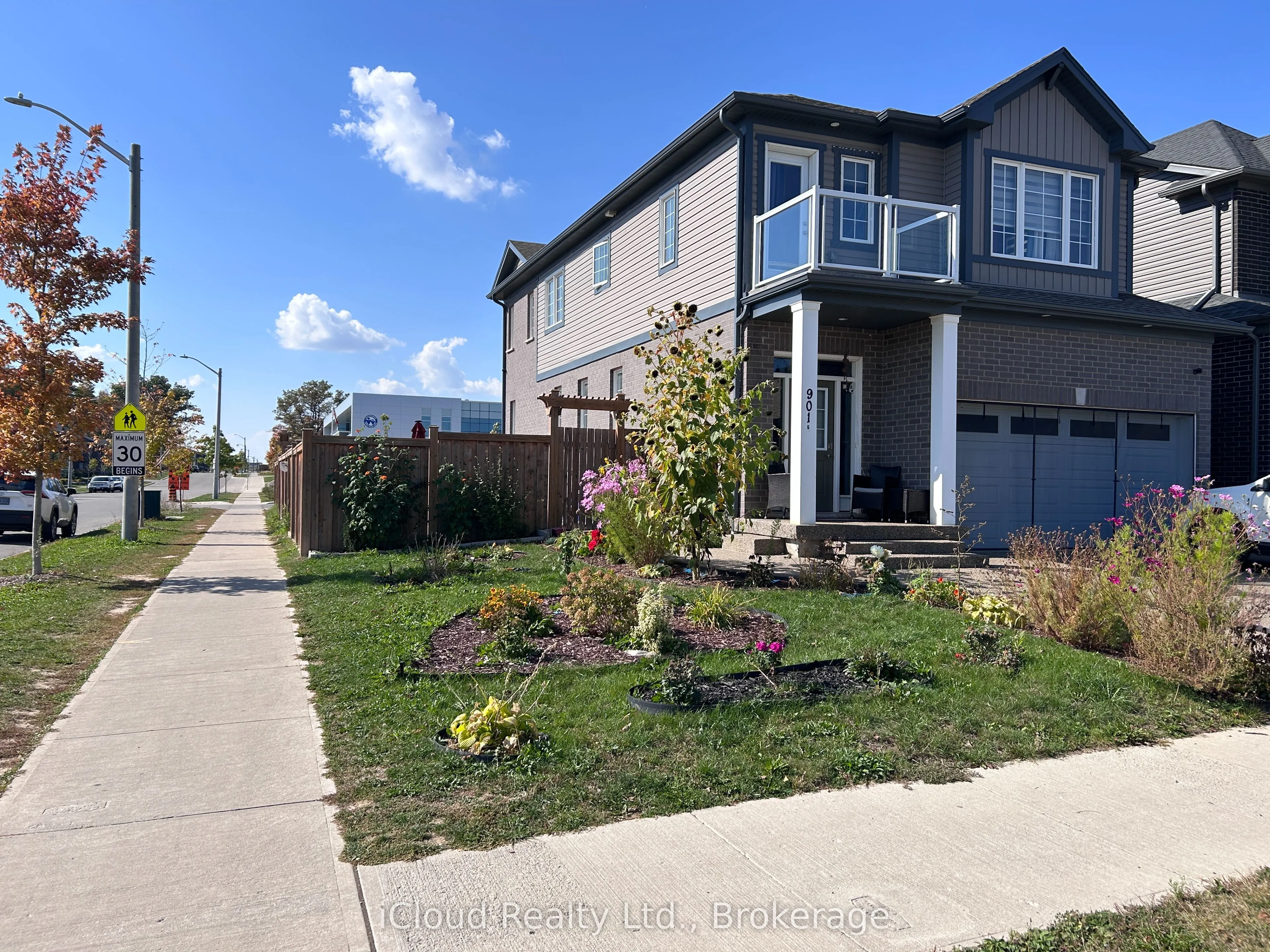 901 Tartan Court