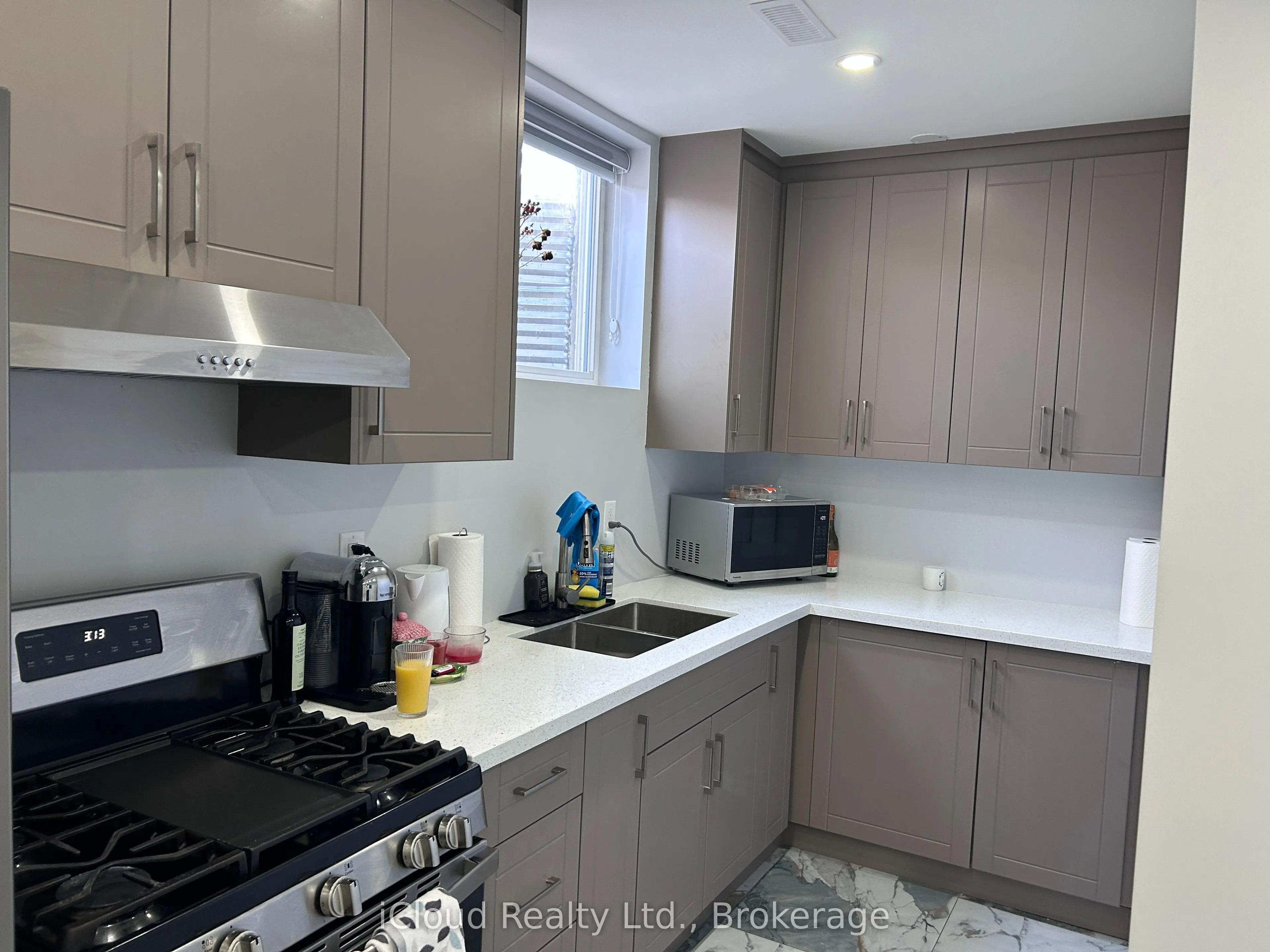 901 Tartan Court