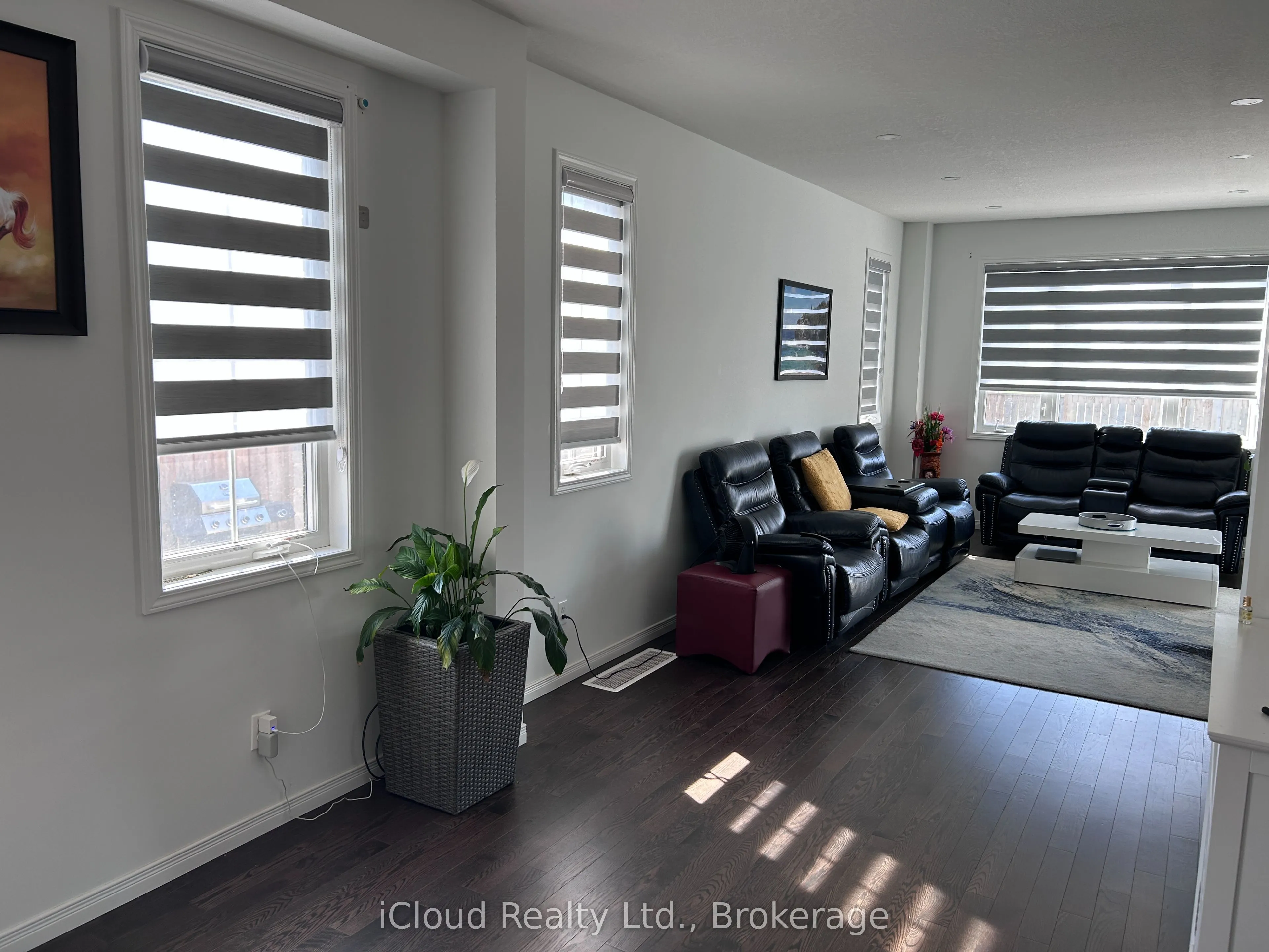 901 Tartan Court