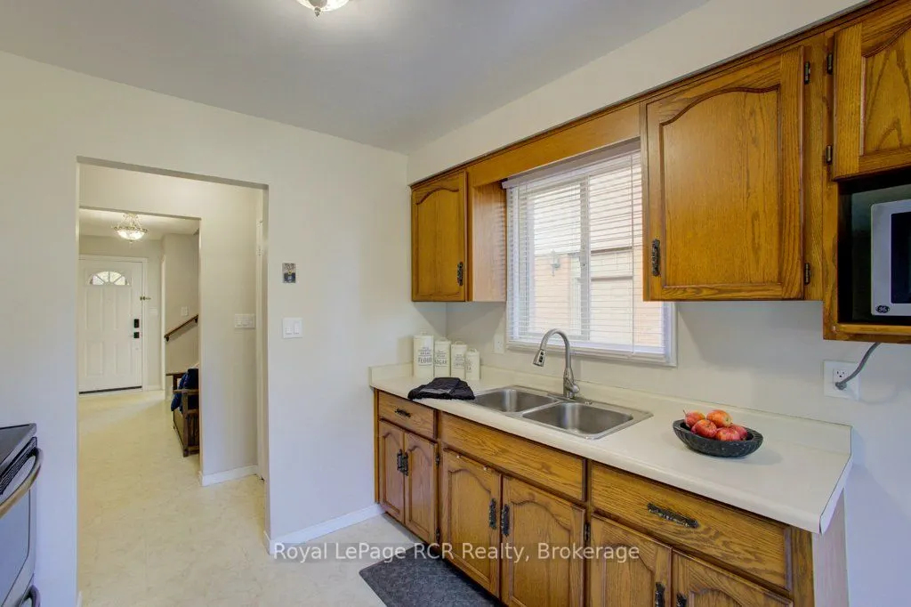 366 Auden Road