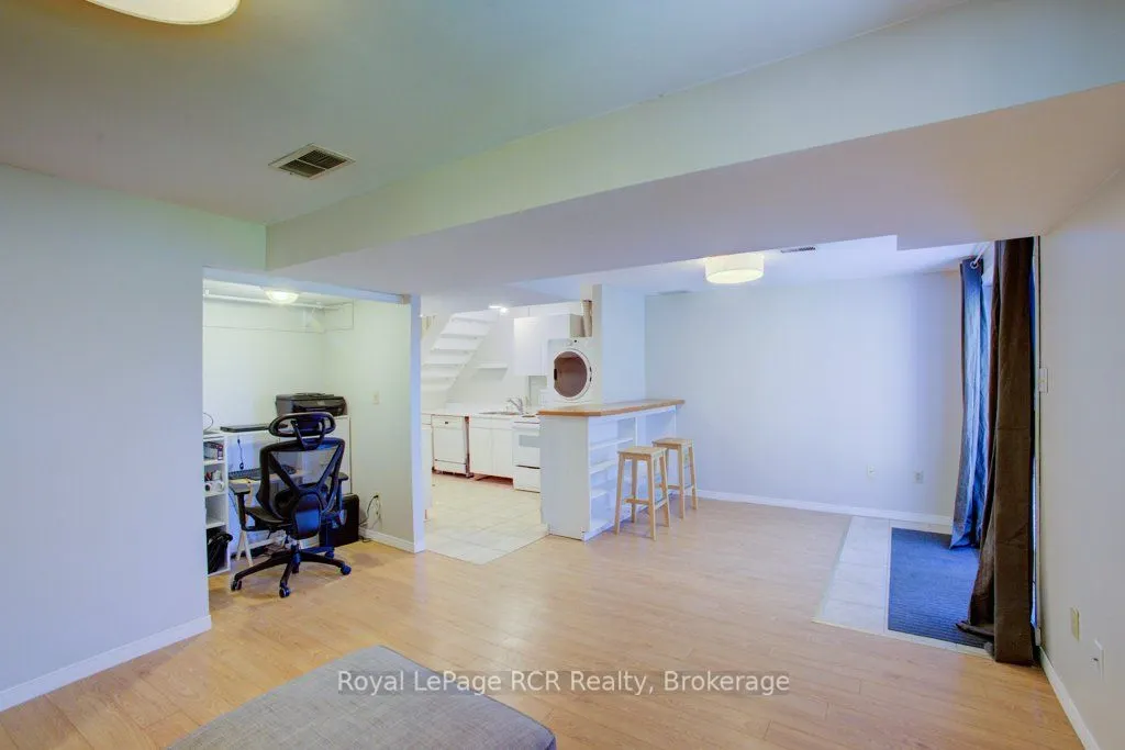 366 Auden Road