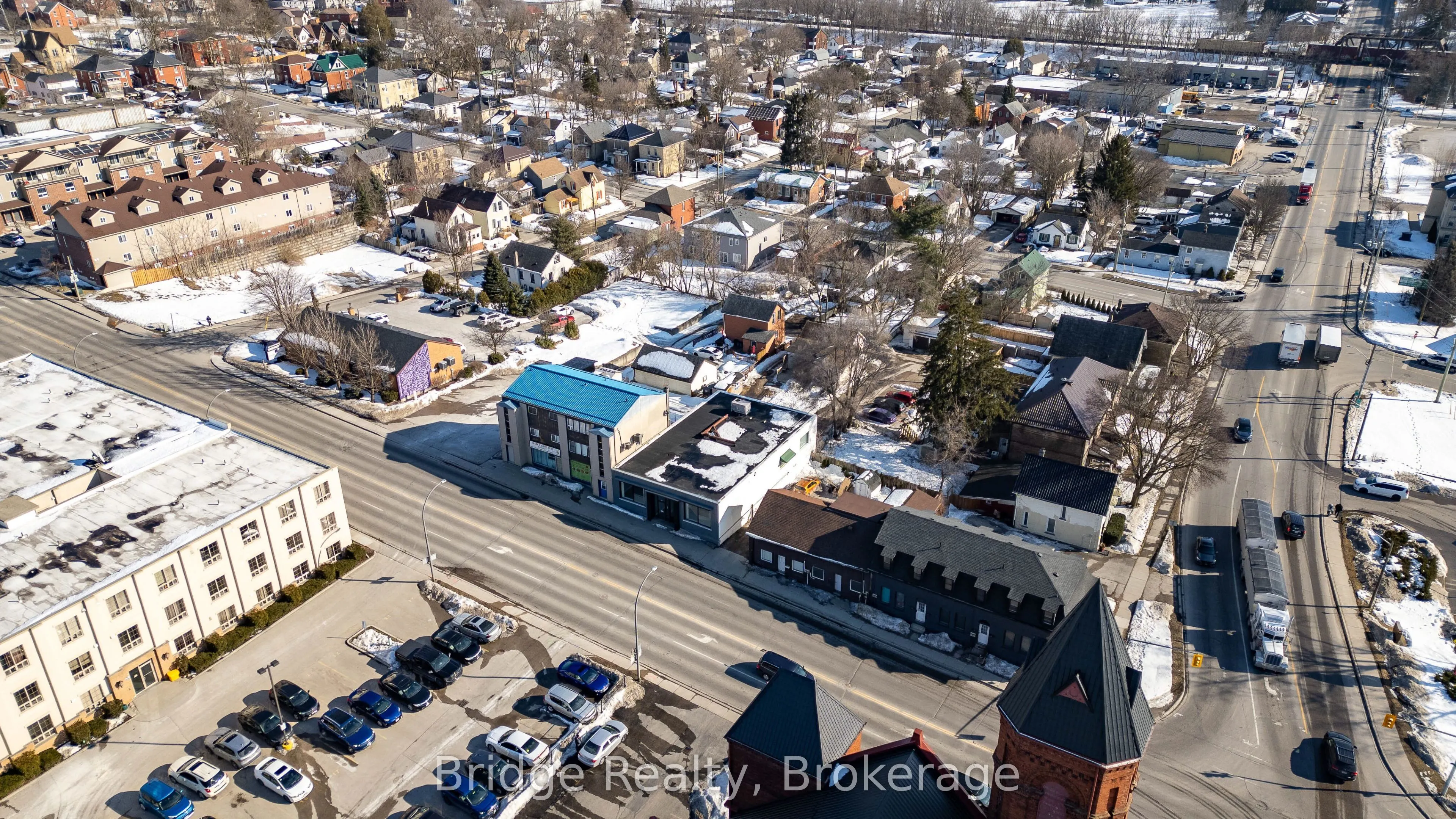 290 Dundas Street