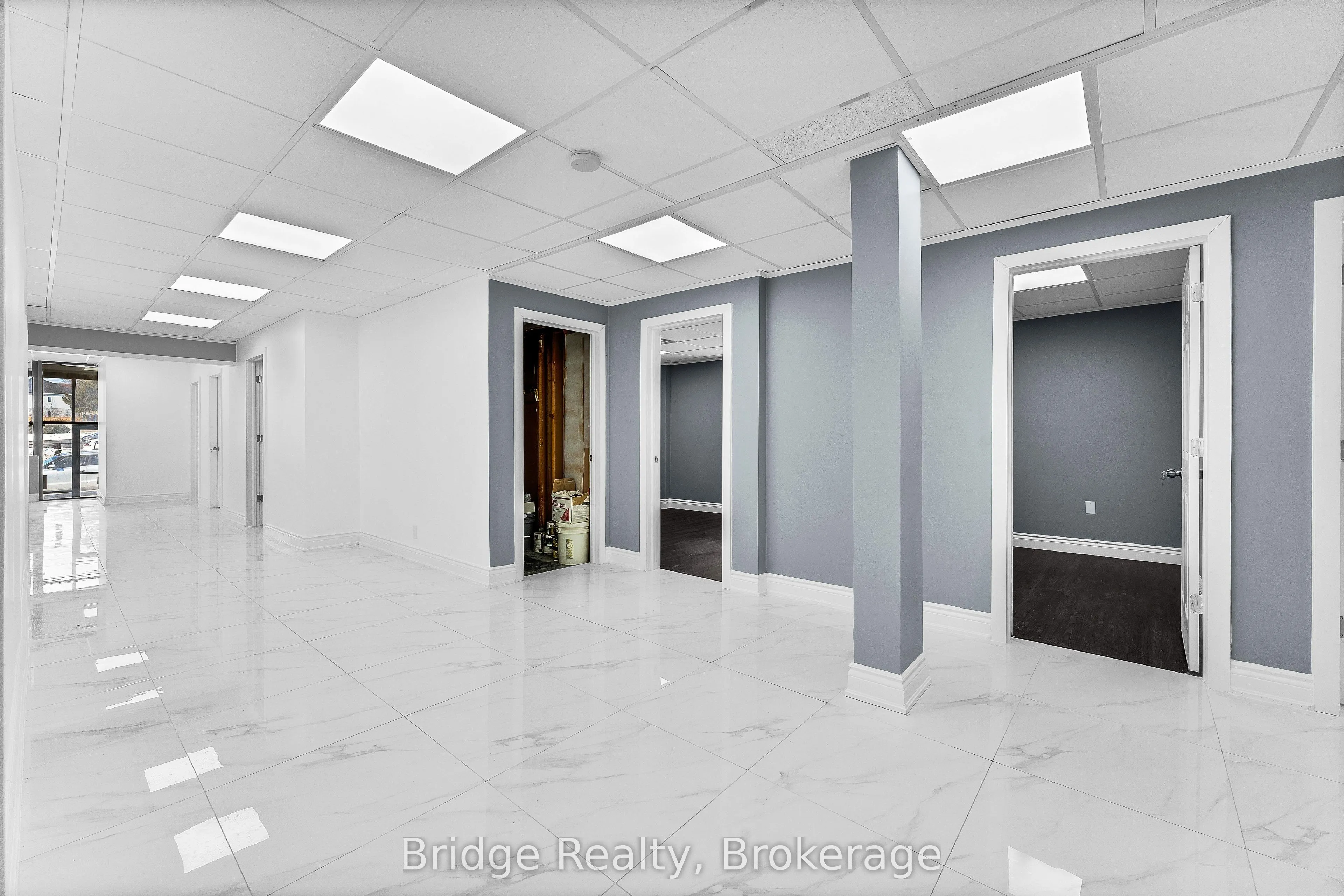 290 Dundas Street
