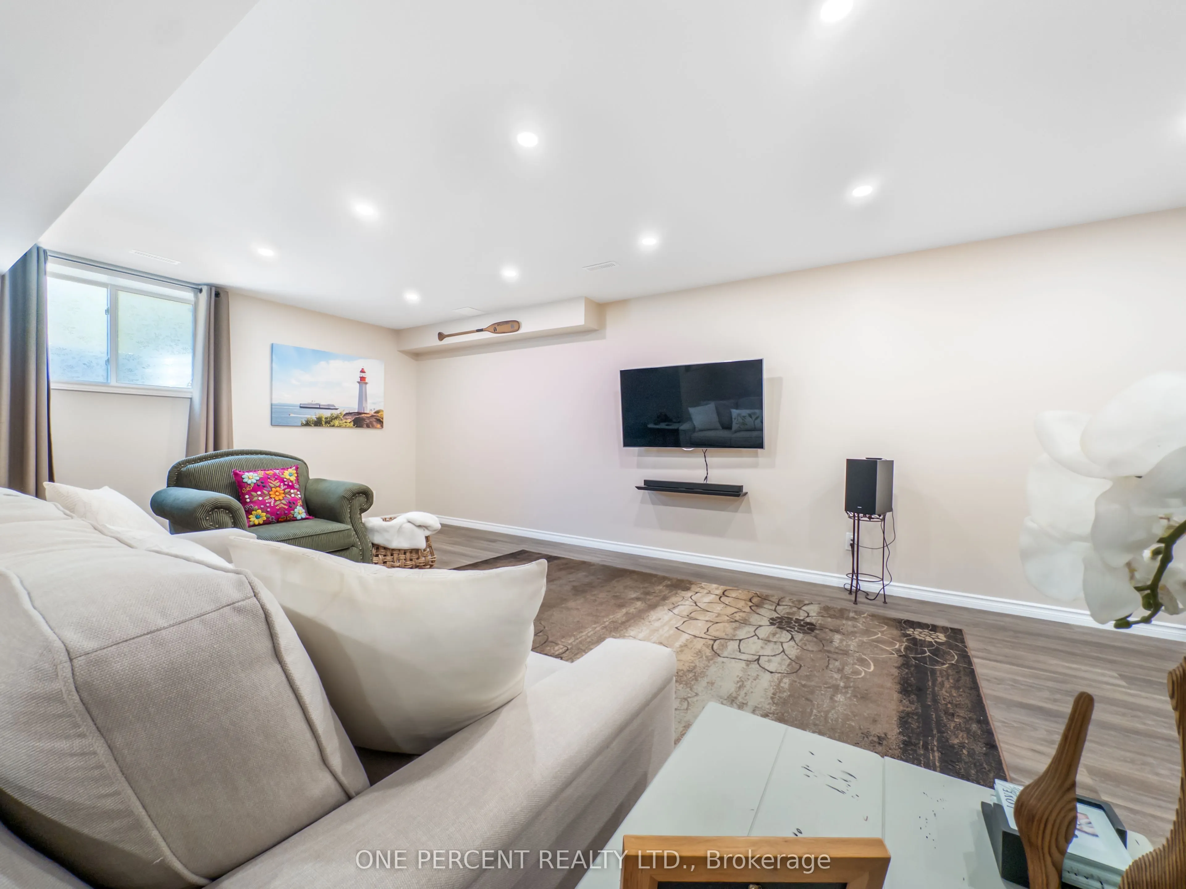 88 Essex Drive